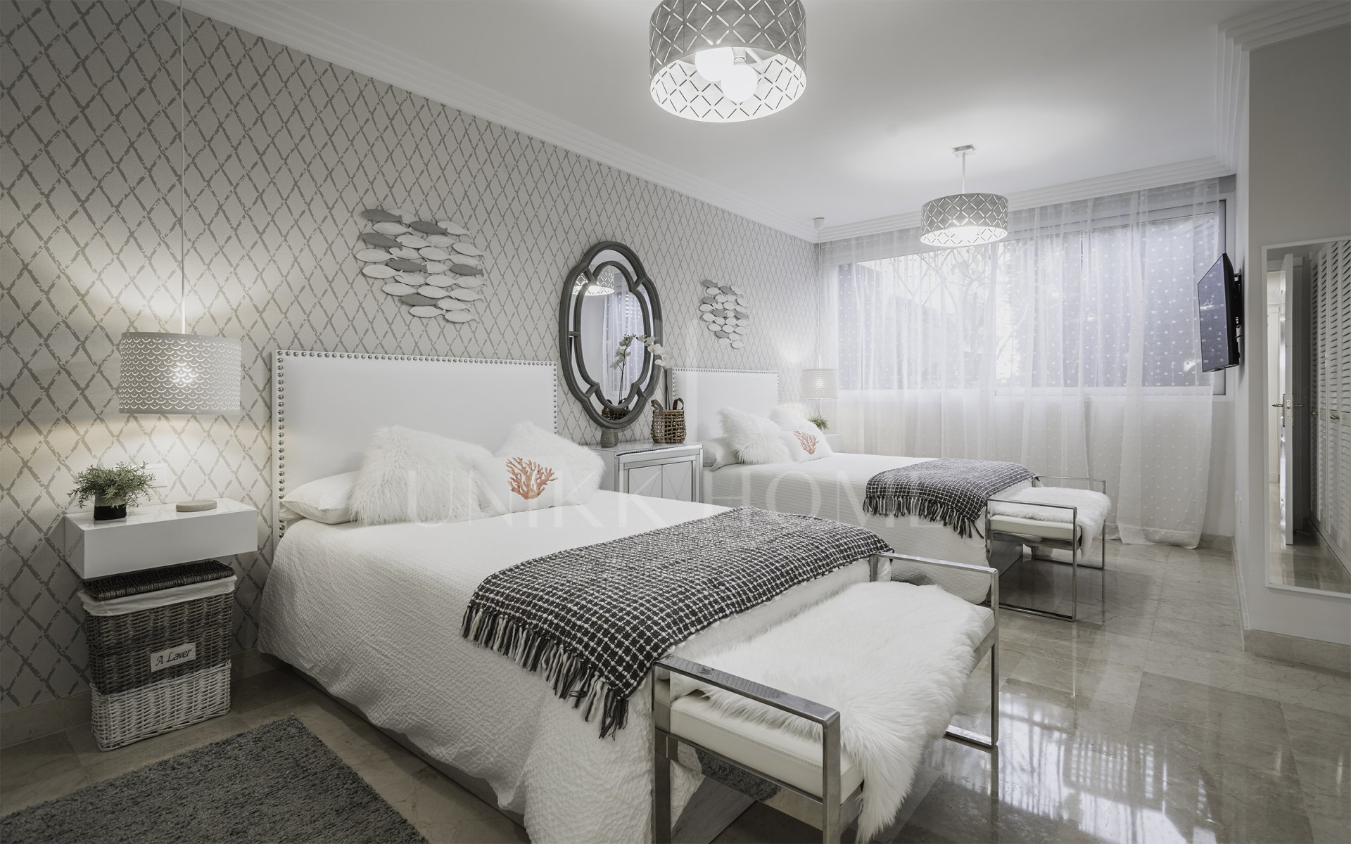 Amplio y luminoso apartamento en planta baja en Albatros Hills, Nueva Andalucia