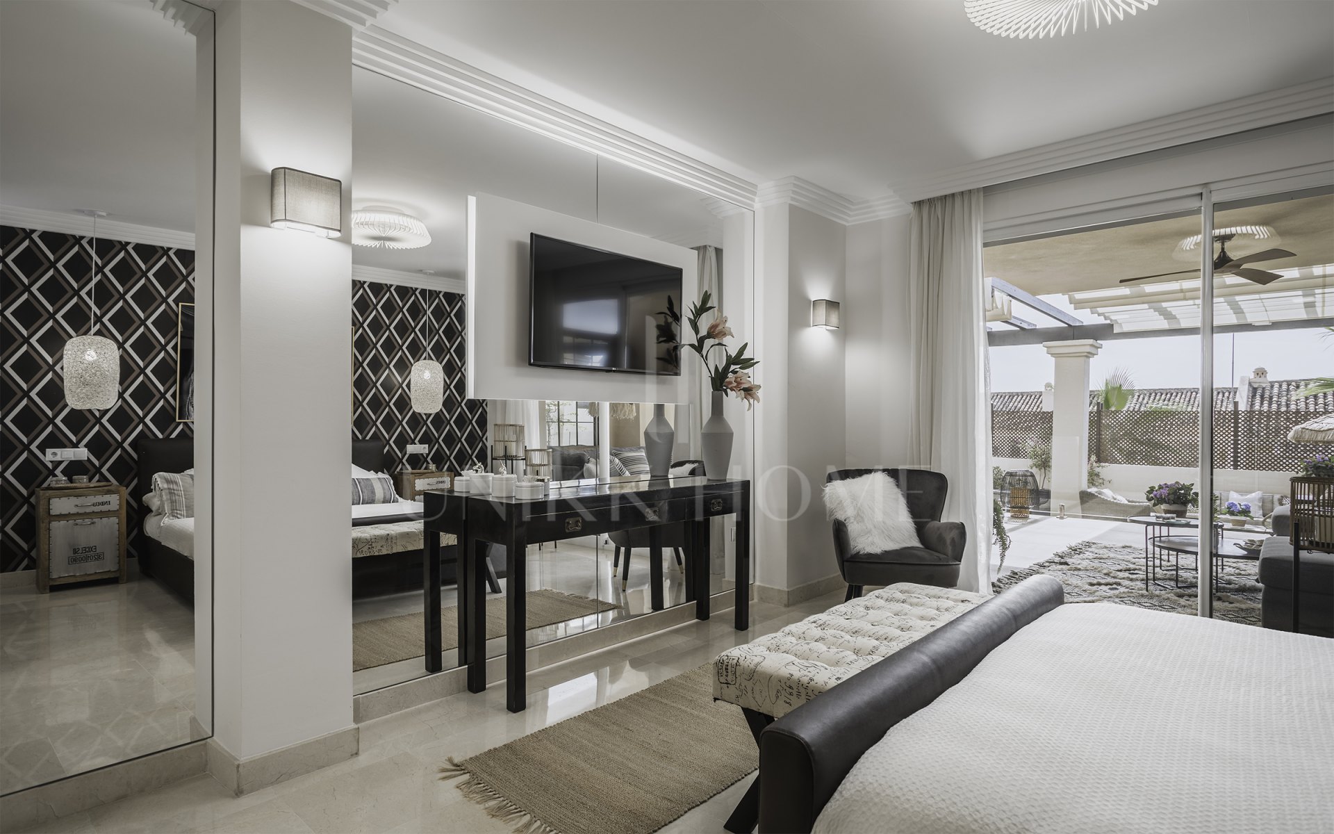 Amplio y luminoso apartamento en planta baja en Albatros Hills, Nueva Andalucia