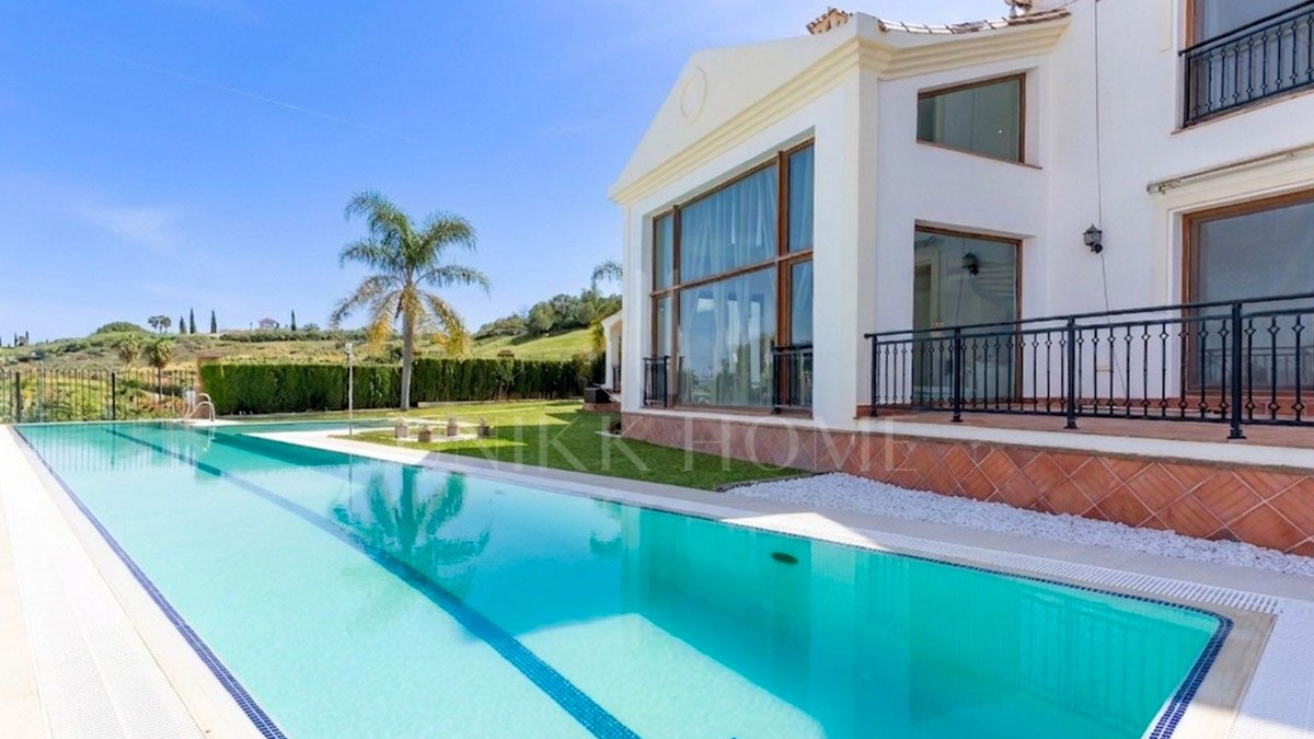 Villa en venta en La Cala Golf Resort, Mijas Costa
