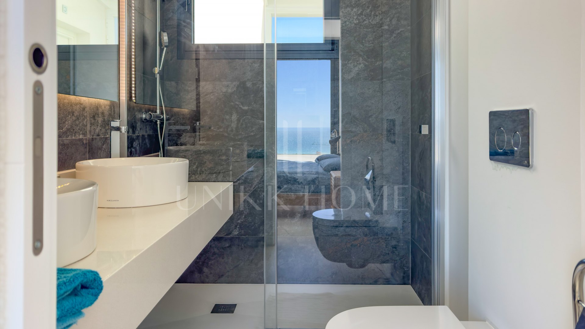 Penthouse for sale in Casares Playa, Bahia de Casares