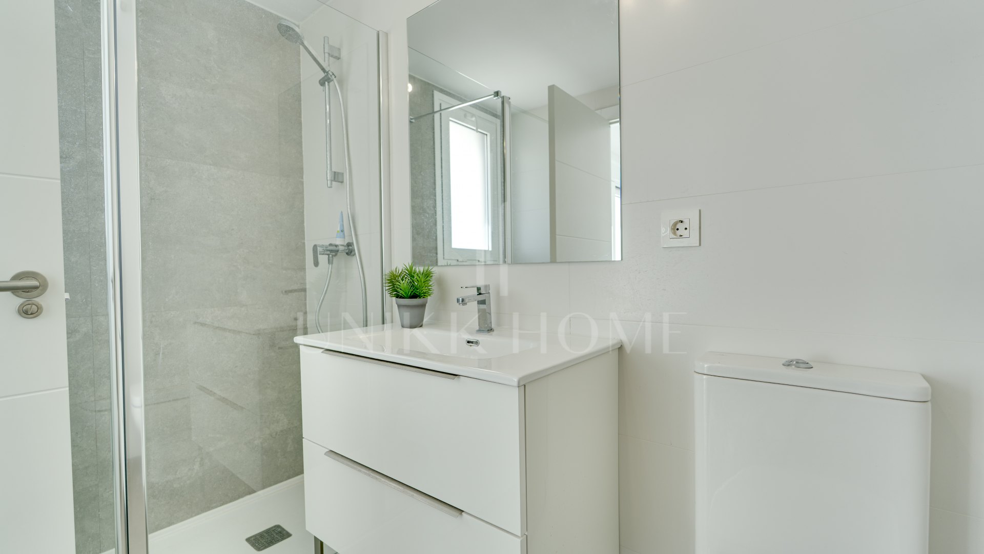 Penthouse for sale in Doña Julia, Casares