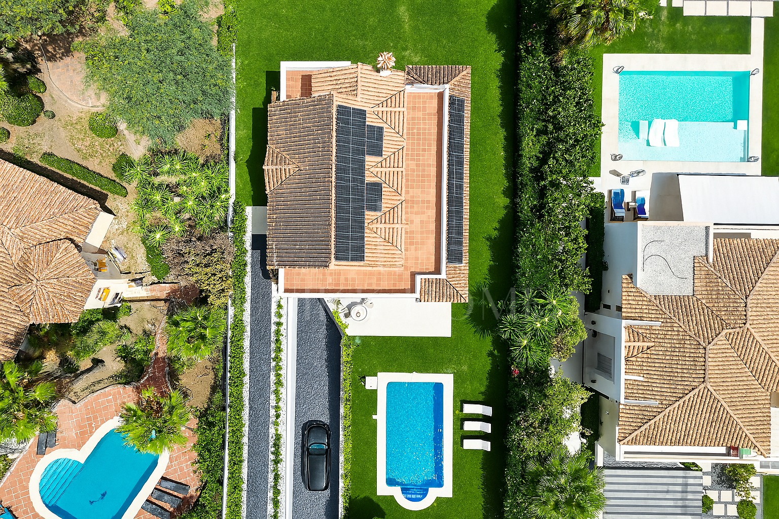 Villa Cisne - Nueva villa en Nueva Andalucia