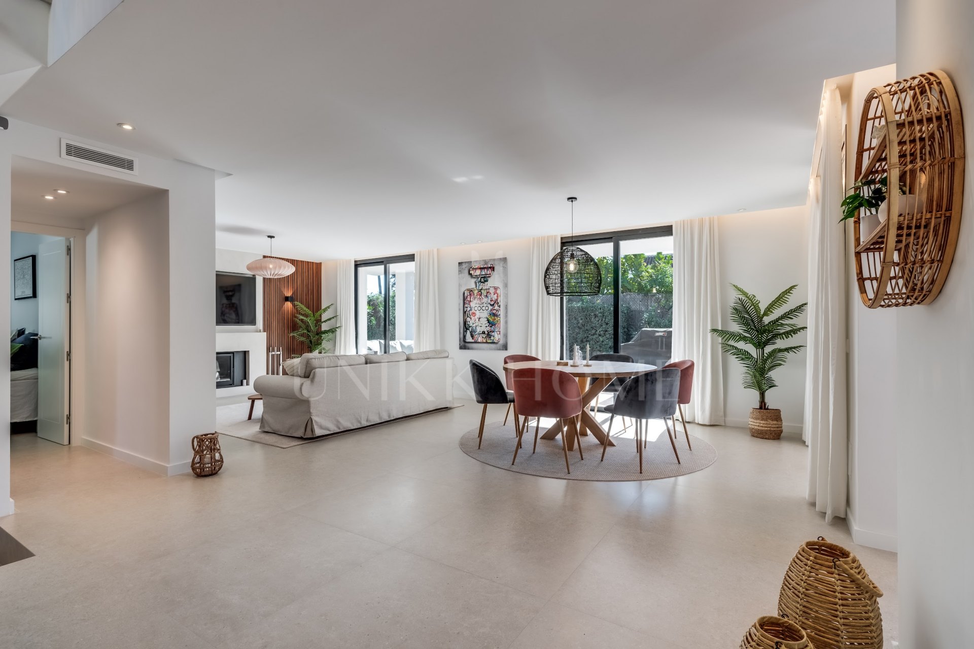 Villa Cisne - Nueva villa en Nueva Andalucia