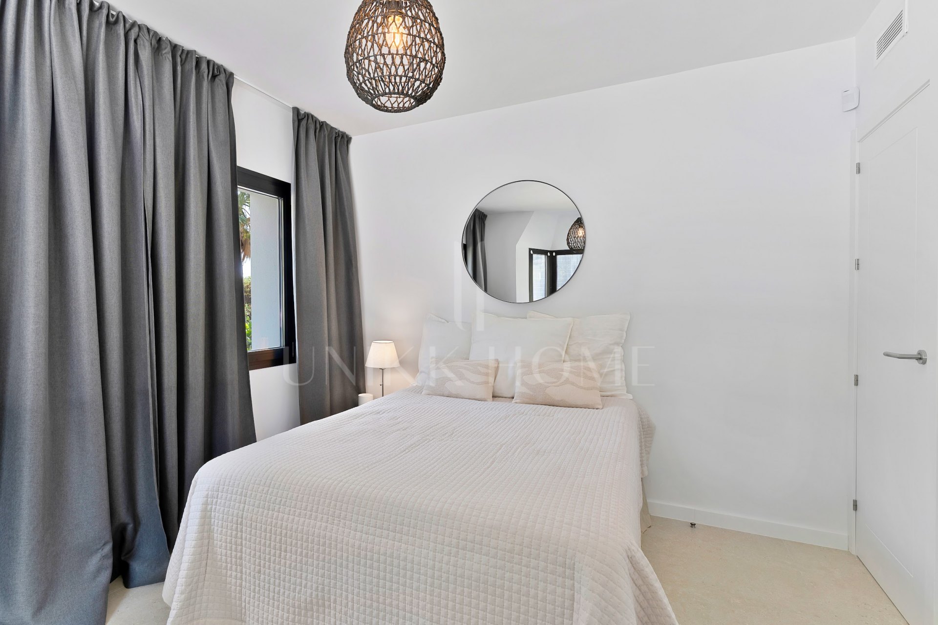 Villa Cisne - Nueva villa en Nueva Andalucia