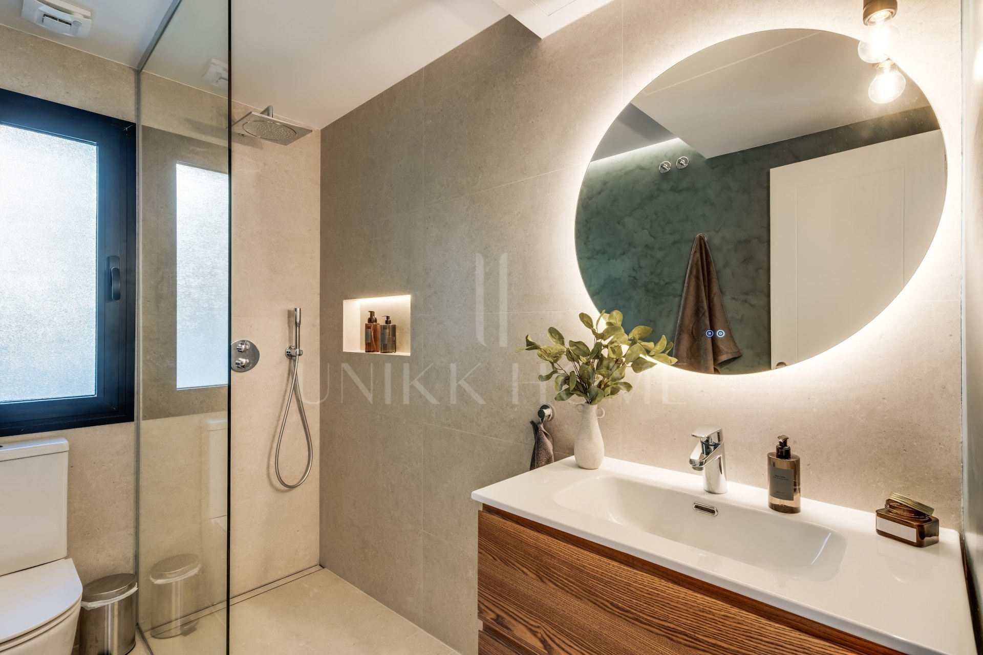 Villa Cisne - Nueva villa en Nueva Andalucia