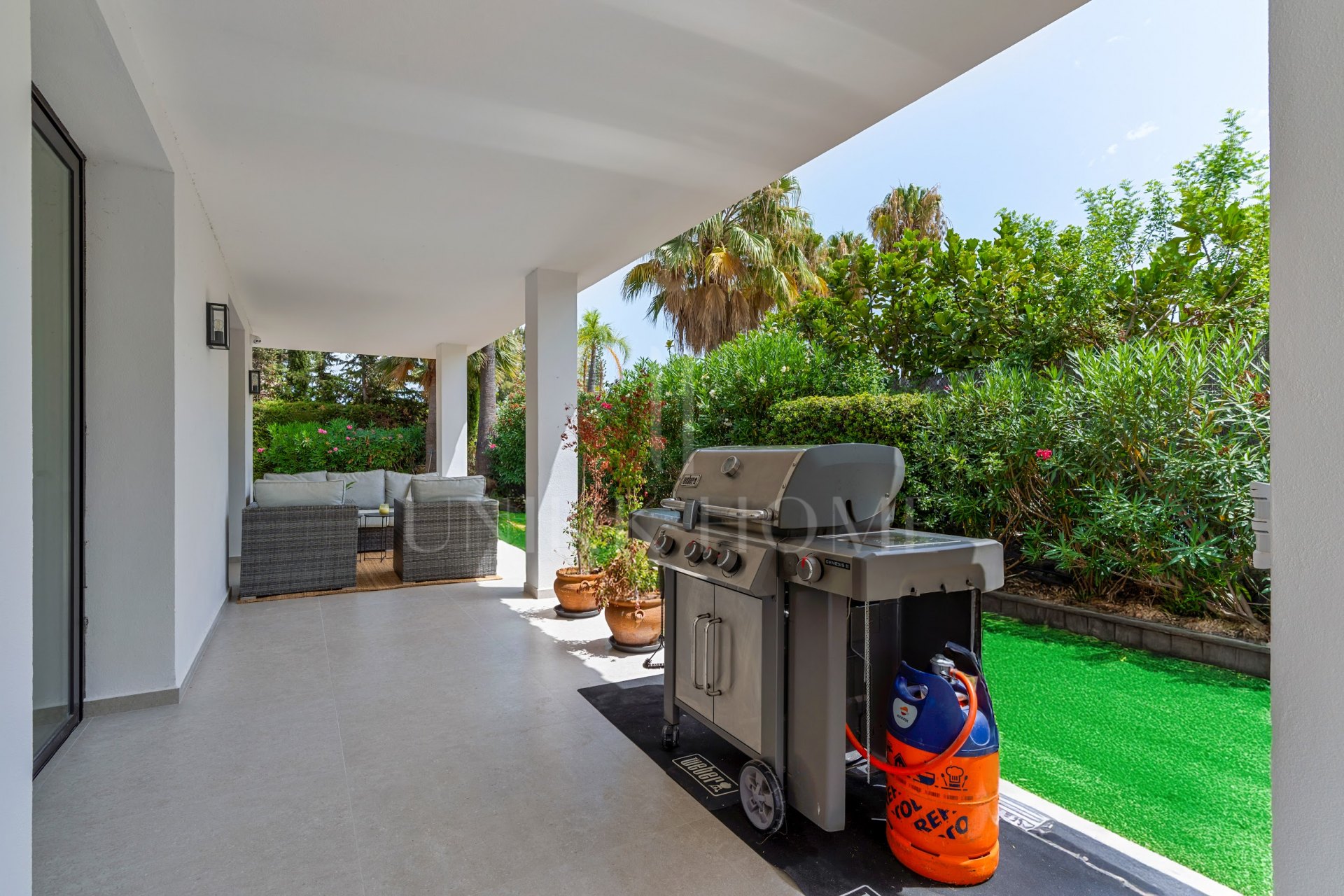 Villa Cisne - Nueva villa en Nueva Andalucia