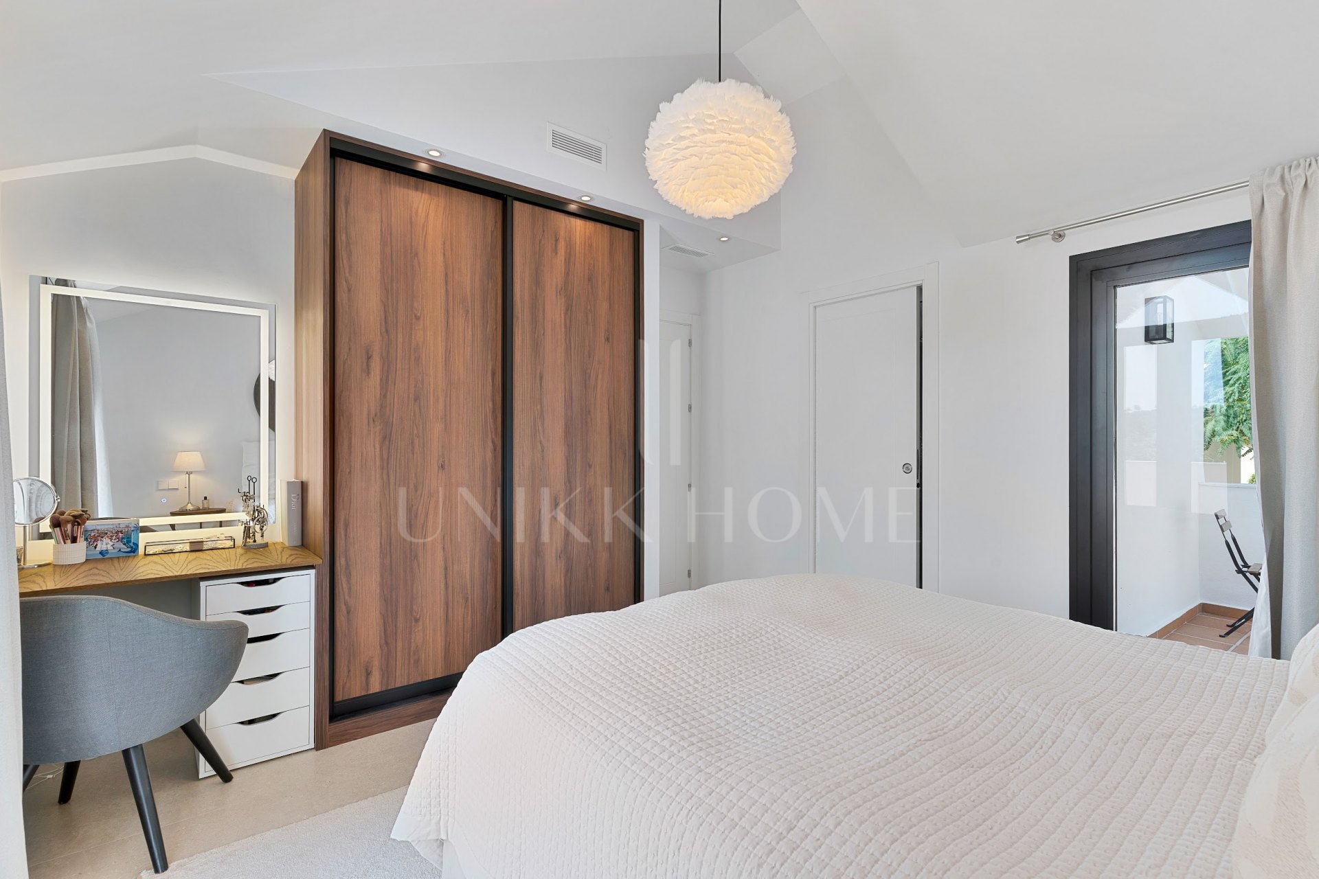 Villa Cisne - Nueva villa en Nueva Andalucia