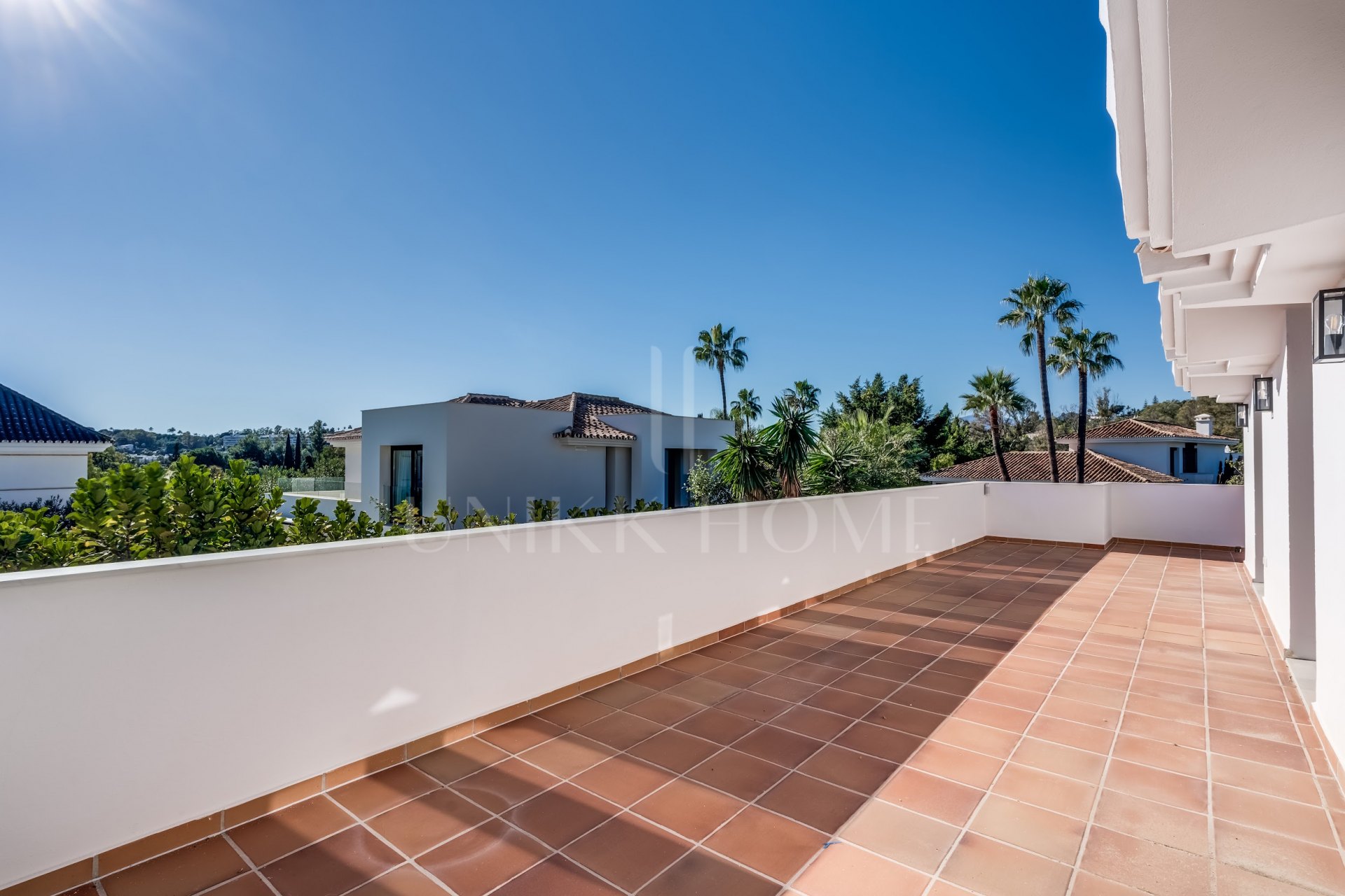 Villa Cisne - Nueva villa en Nueva Andalucia