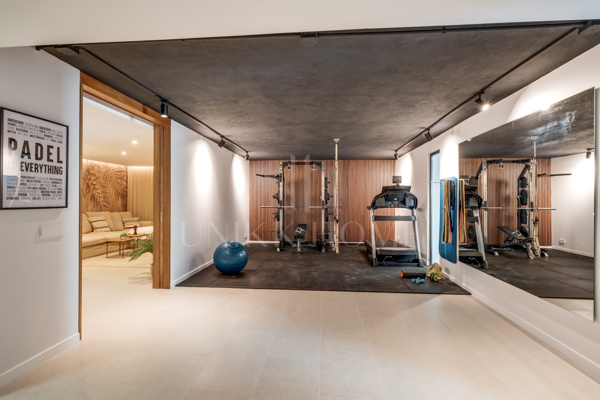 Villa Cisne - Nueva villa en Nueva Andalucia