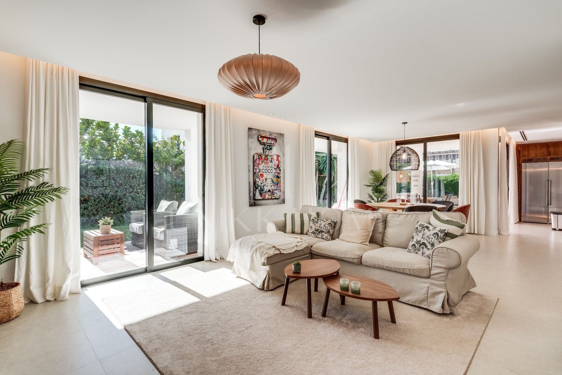 Villa Cisne - Nueva villa en Nueva Andalucia