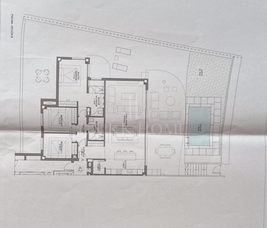 Luxury 3 bed garden villa in Higuerón West with Tourist Licence