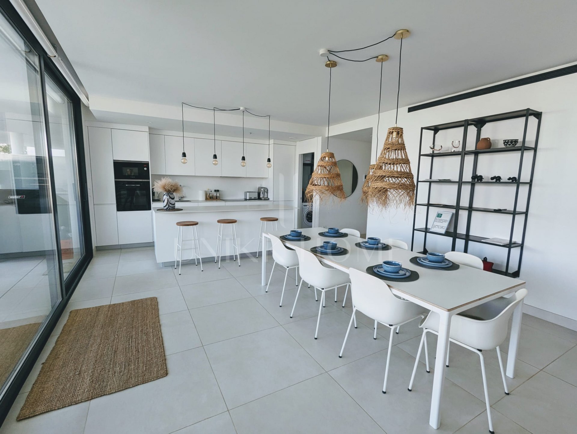 Luxury 3 bed garden villa in Higuerón West with Tourist Licence