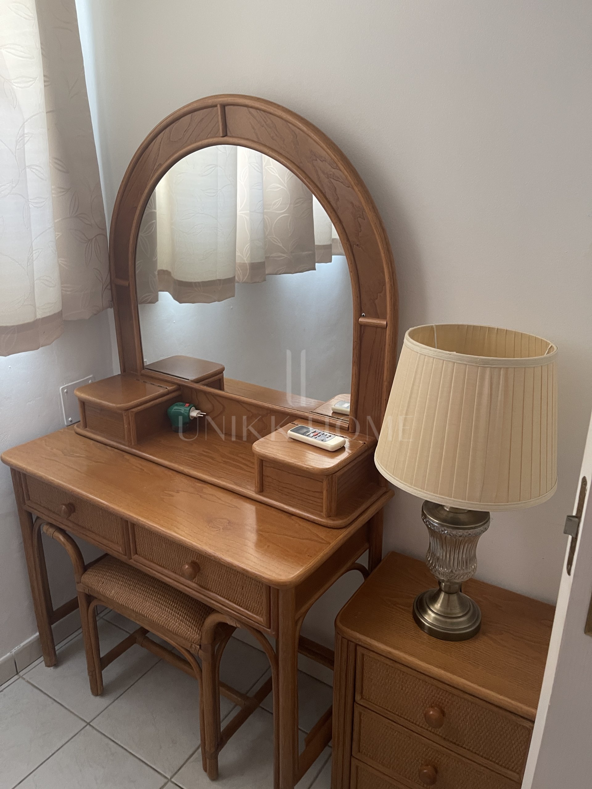 Villa familiar privada de 6 dormitorios en excelente ubicación, con gran piscina y fantásticas oportunidades de alquiler.