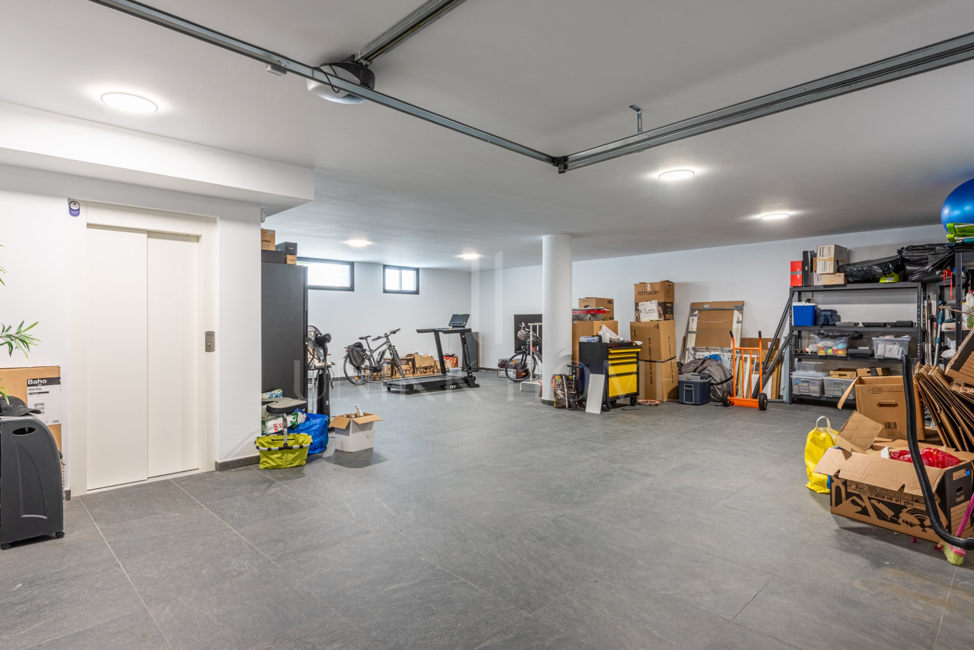 CONTEMPORARY LUXURY VILLA WITH PANORAMIC VIEWS – BUILT 2024