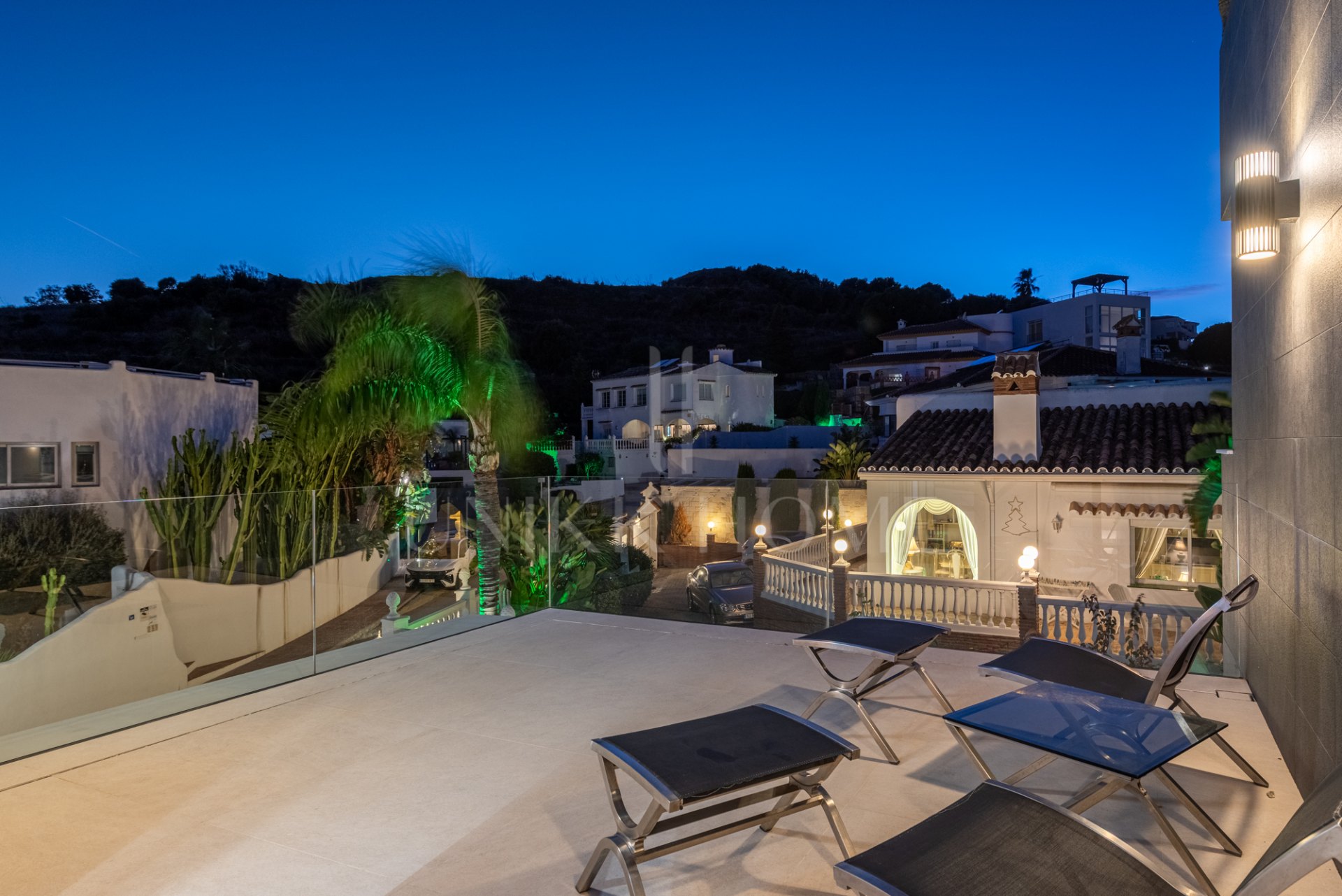 CONTEMPORARY LUXURY VILLA WITH PANORAMIC VIEWS – BUILT 2024