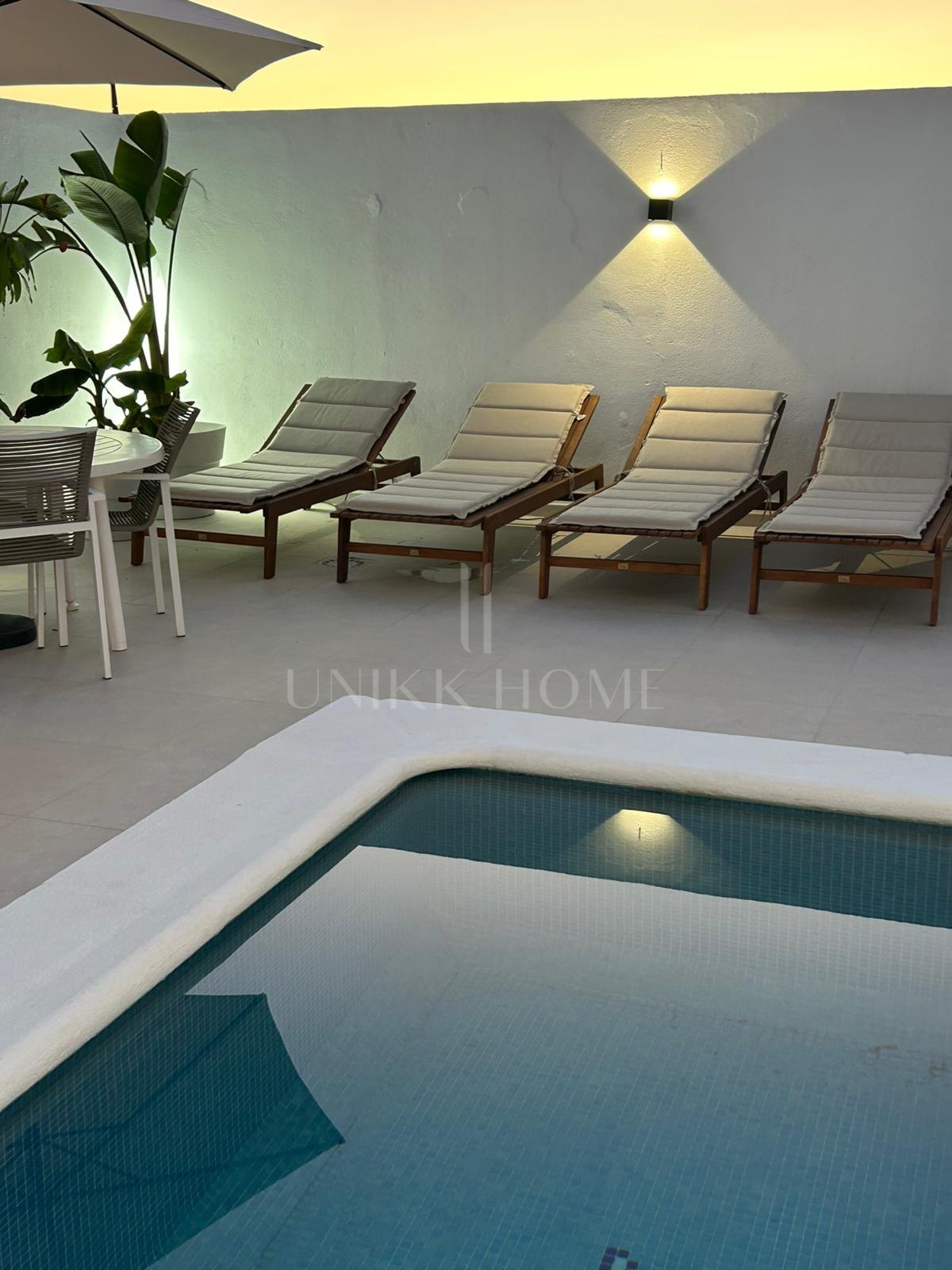 Exclusive Duplex Penthouse near the beach with Private Pool & Panoramic Views – 182 m²