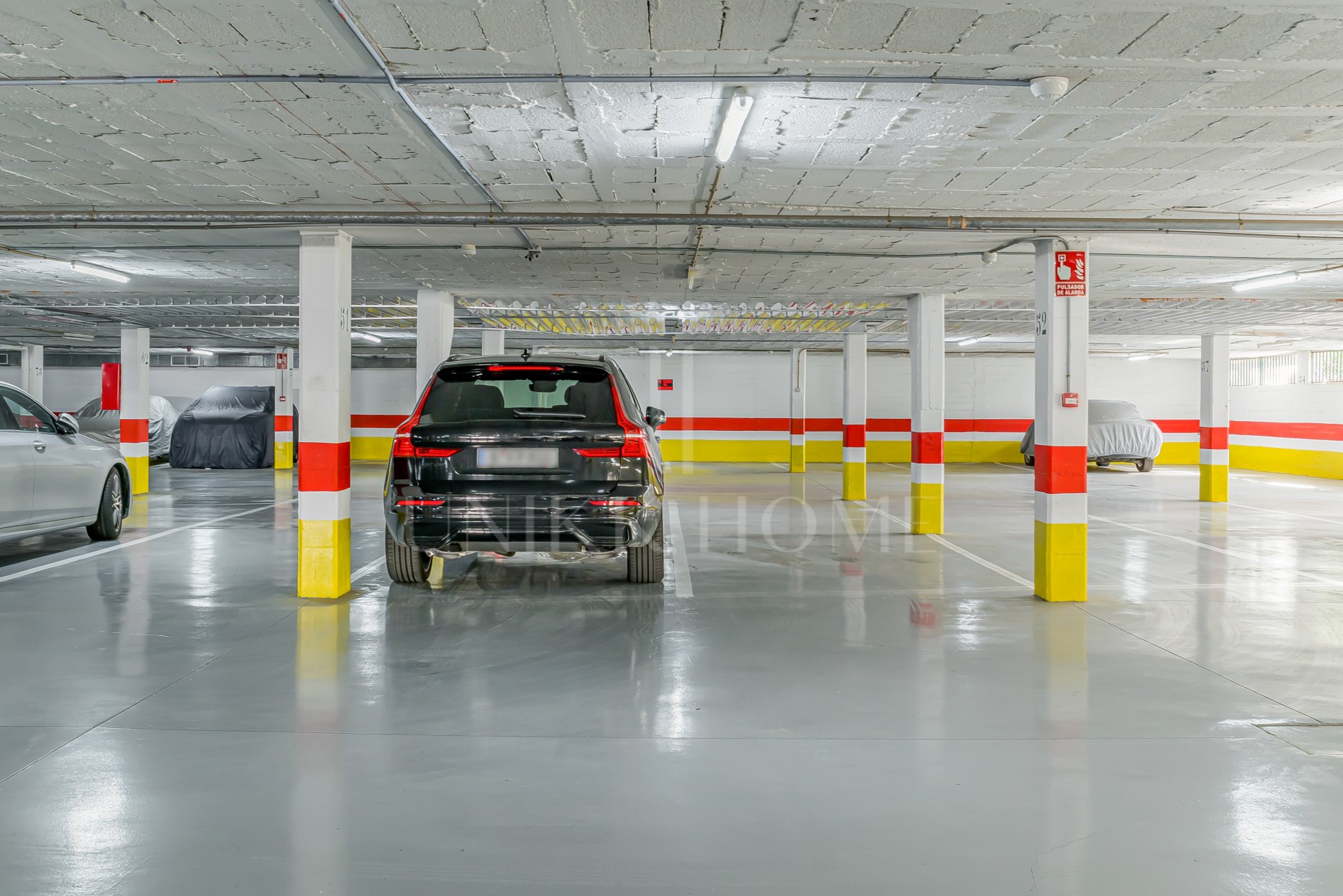 Elegante residencia en esquina con jardín en Cerro Blanco – A pasos de Puerto Banús y Centro Plaza