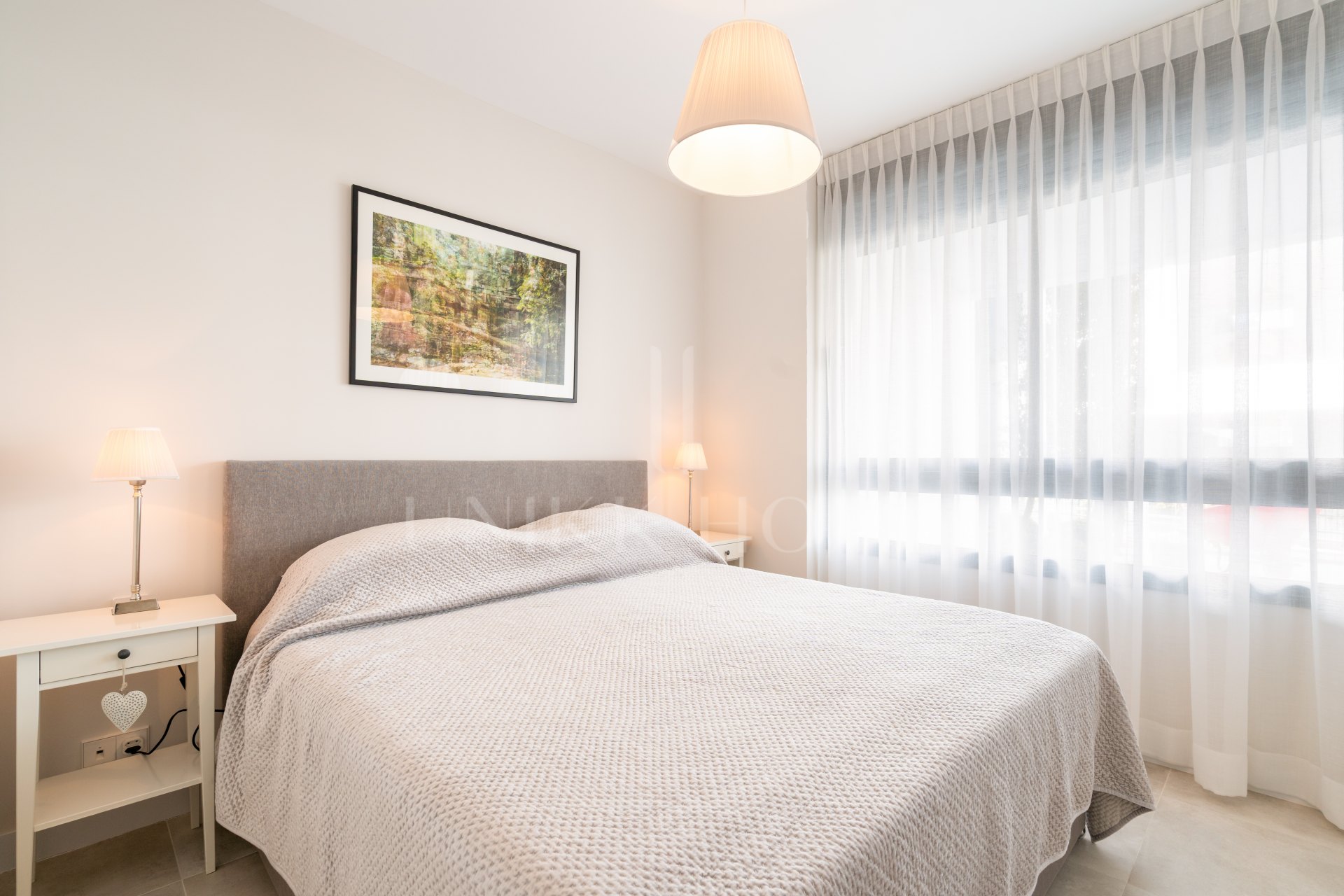 Luminoso apartamento en planta baja de 3 dormitorios con jardín privado en Vanian Gardens – Nueva Milla de Oro