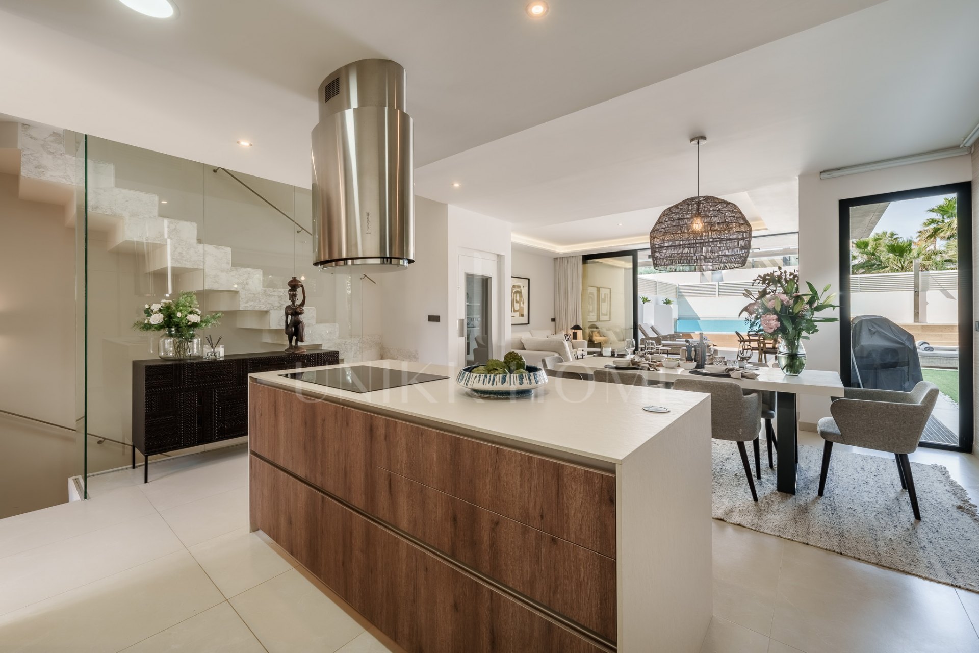 Villa pareada contemporánea exclusiva junto a la playa