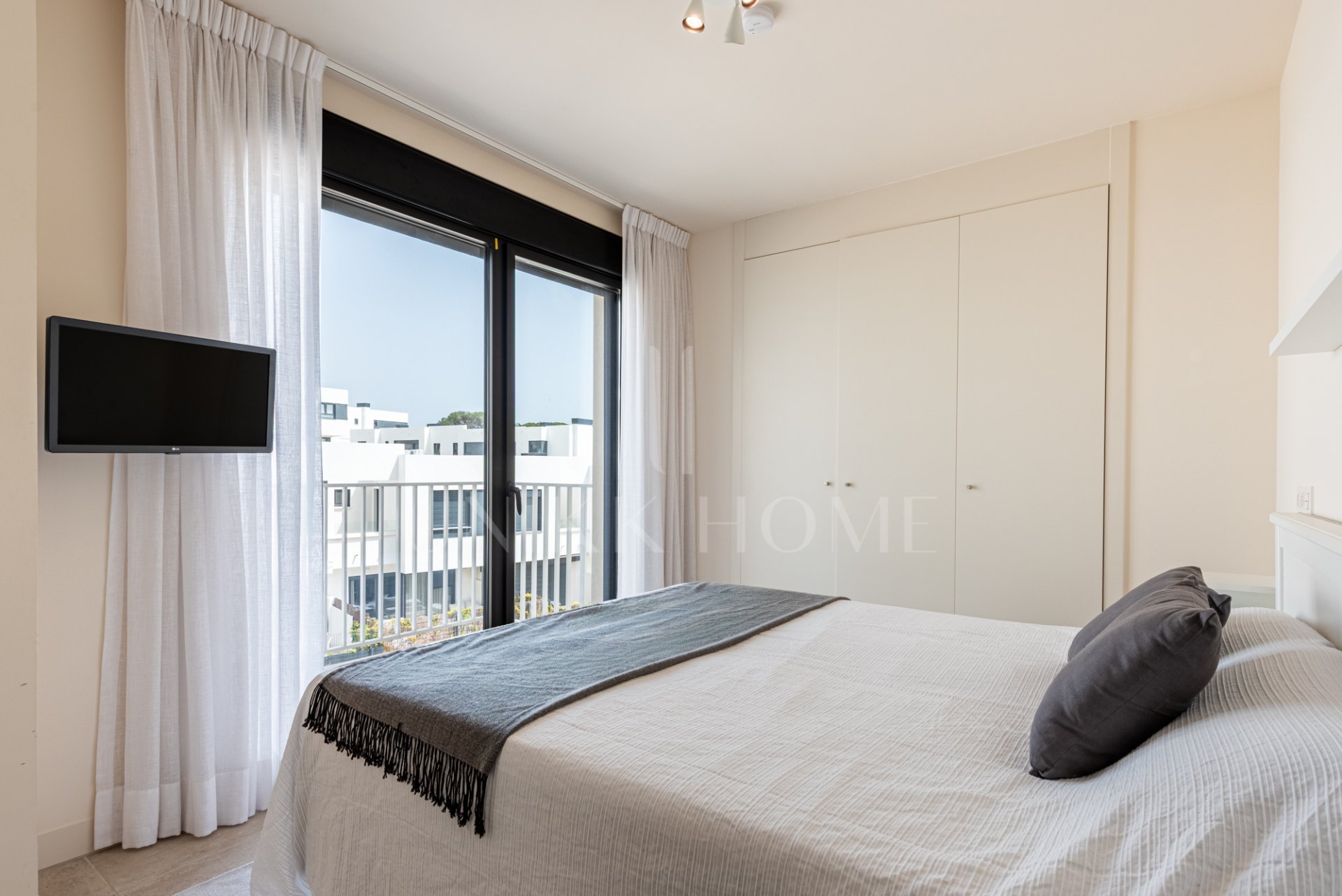 Exclusive Contemporary Living in La Cala de Mijas, Walking distance to everything