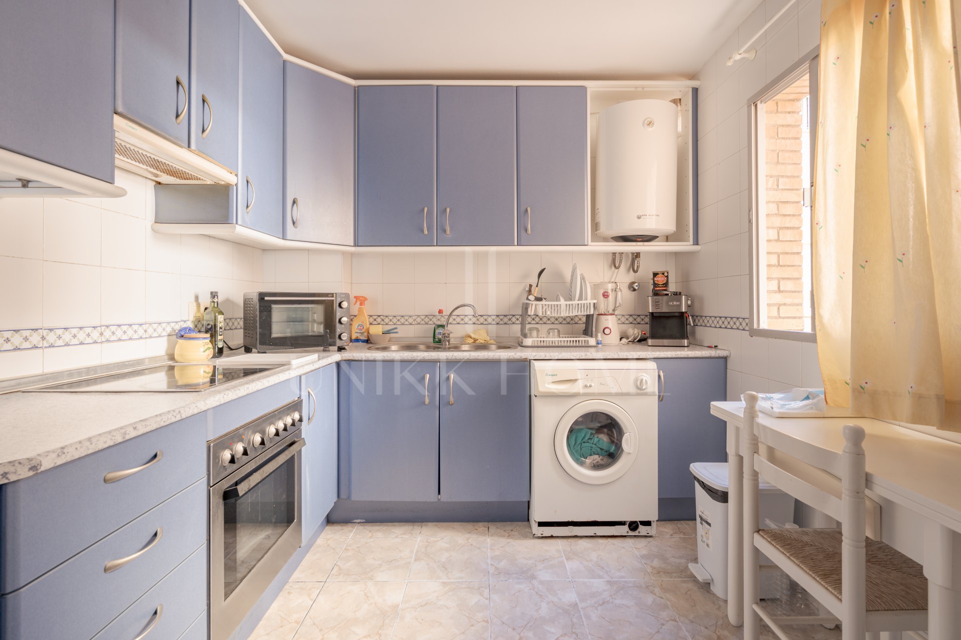 4-bedroom apartment with open views – La Lobilla, Estepona