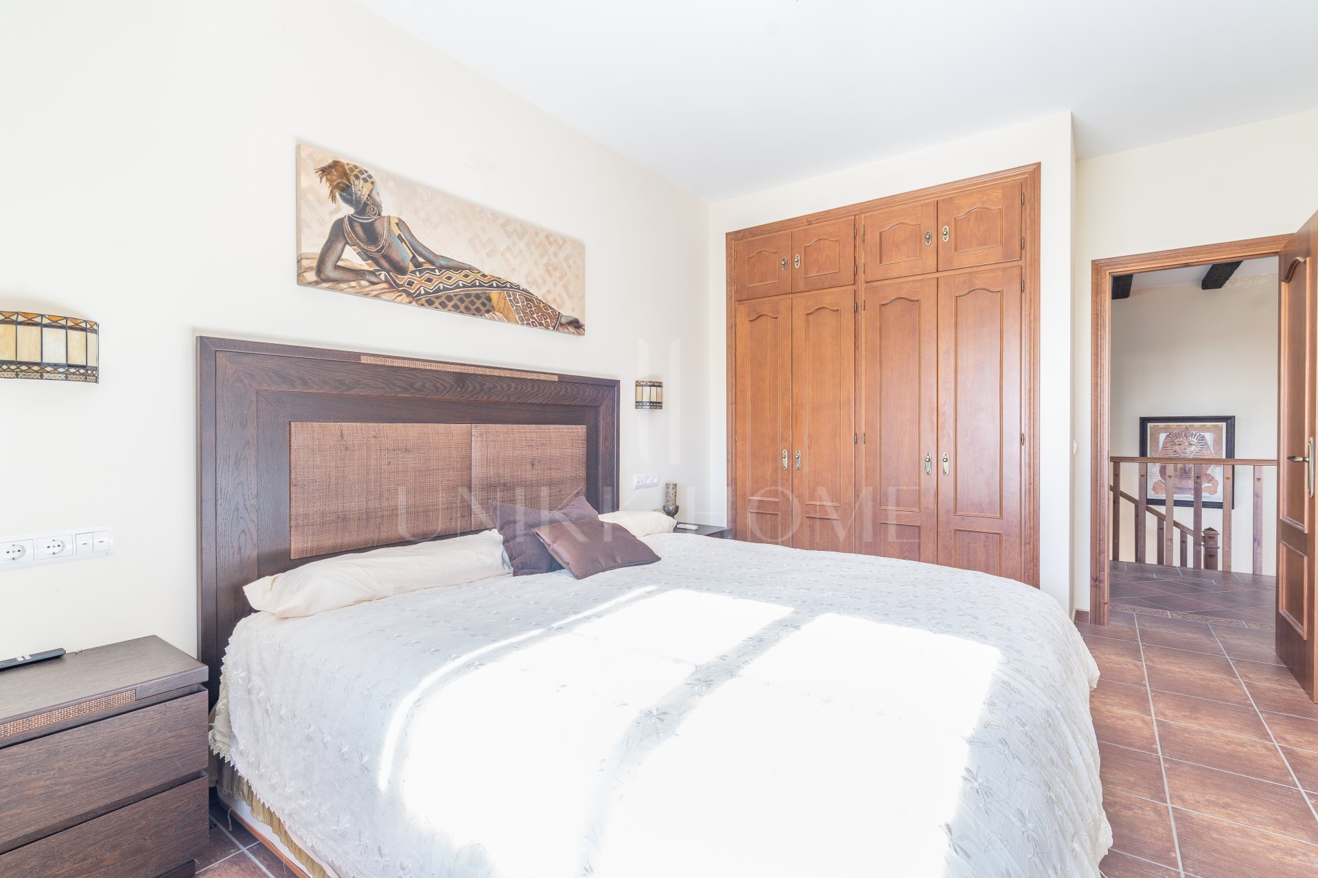 Villa con vistas al mar, grandes parcelas y un potencial infinito – La Pantoja, Colinas de Estepona