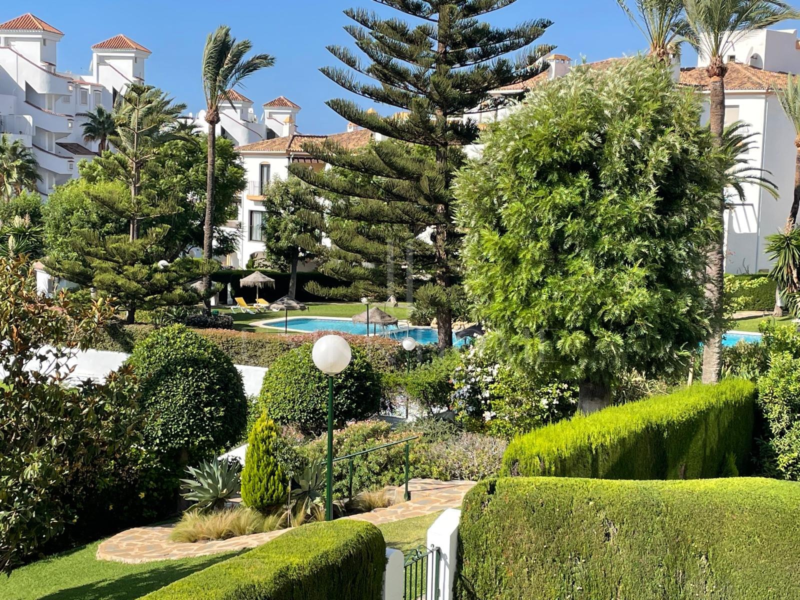 Middle Floor Apartment For Sale In Nueva Andalucia