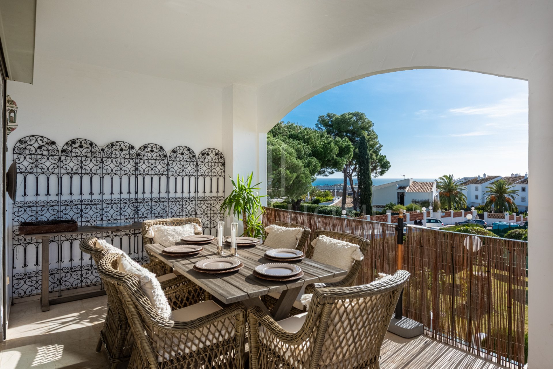 Middle Floor Apartment For Sale In Nueva Andalucia