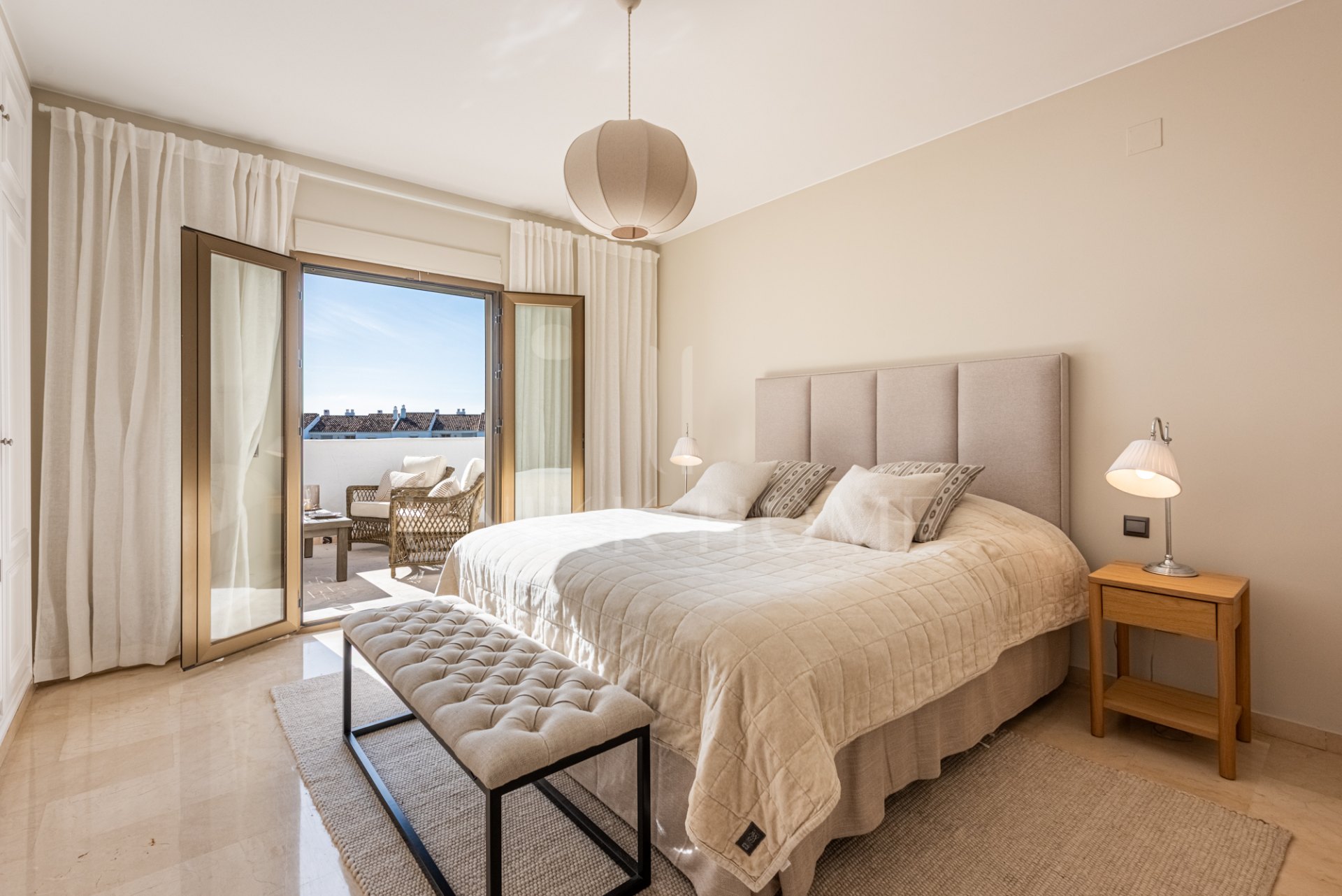 Middle Floor Apartment For Sale In Nueva Andalucia