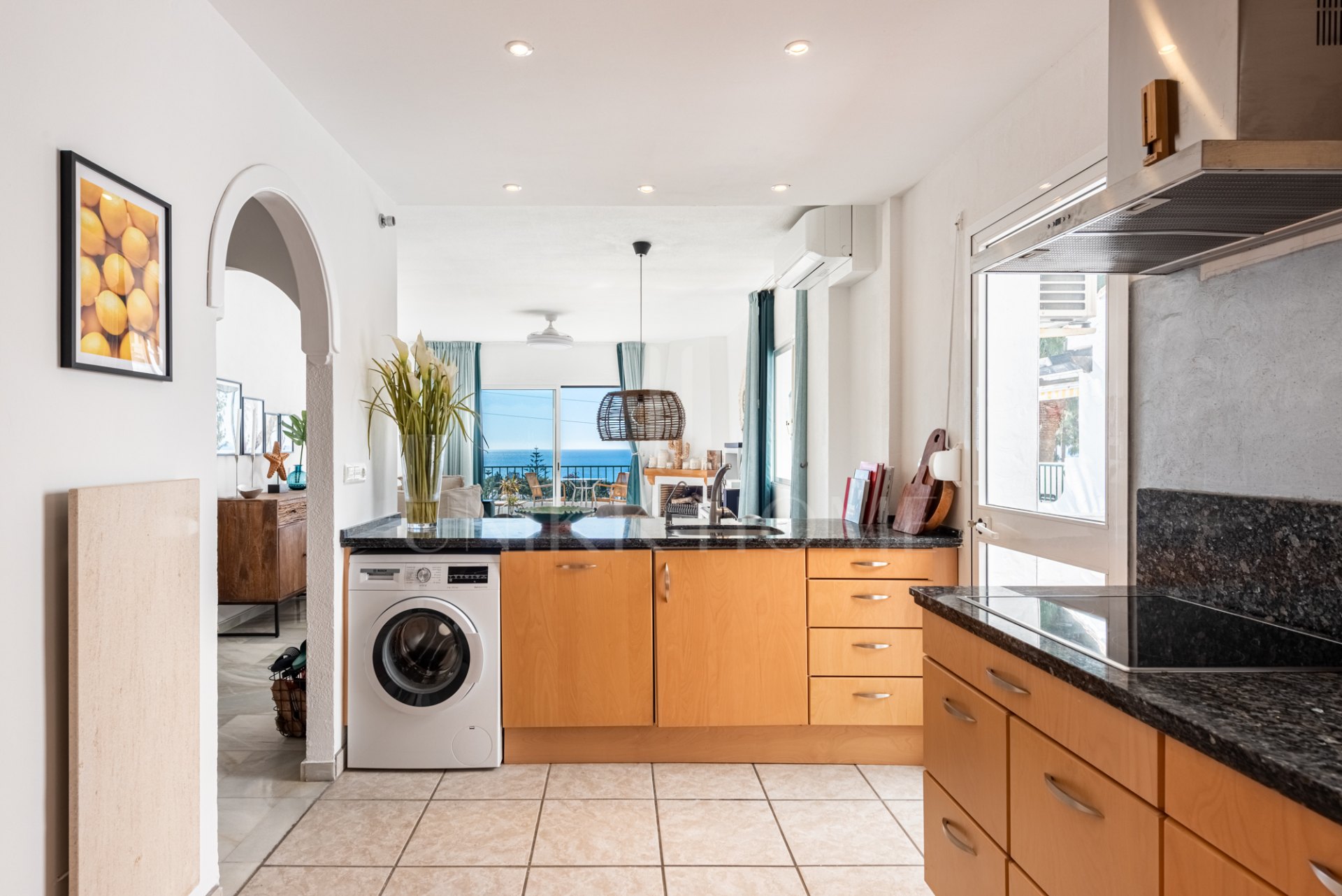 Spacious Apartment with Stunning Sea Views in Calahonda