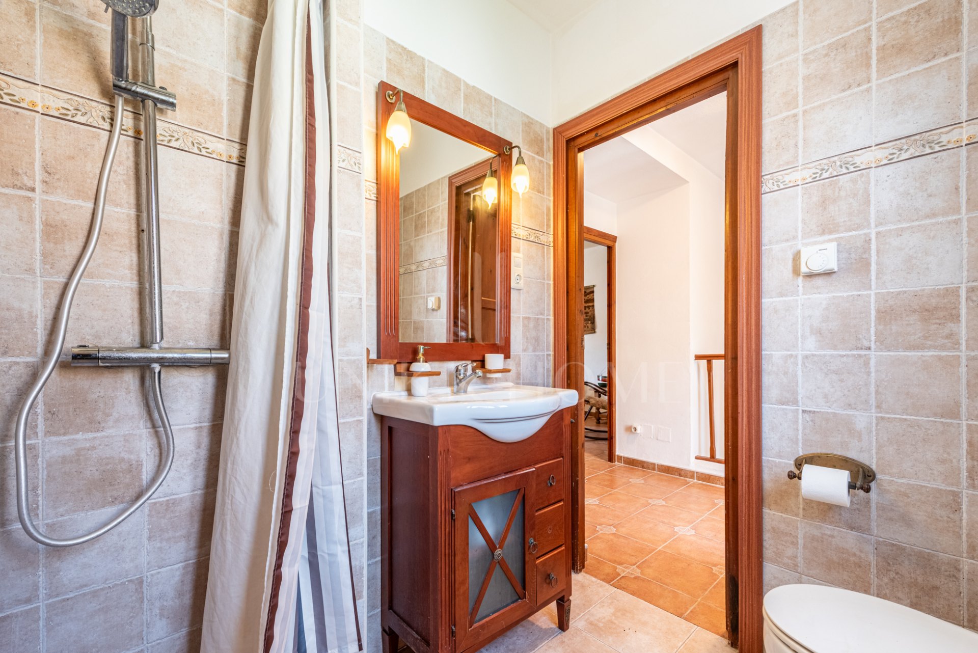 Charming townhouse for sale in Pueblo López - prime central location in Fuengirola