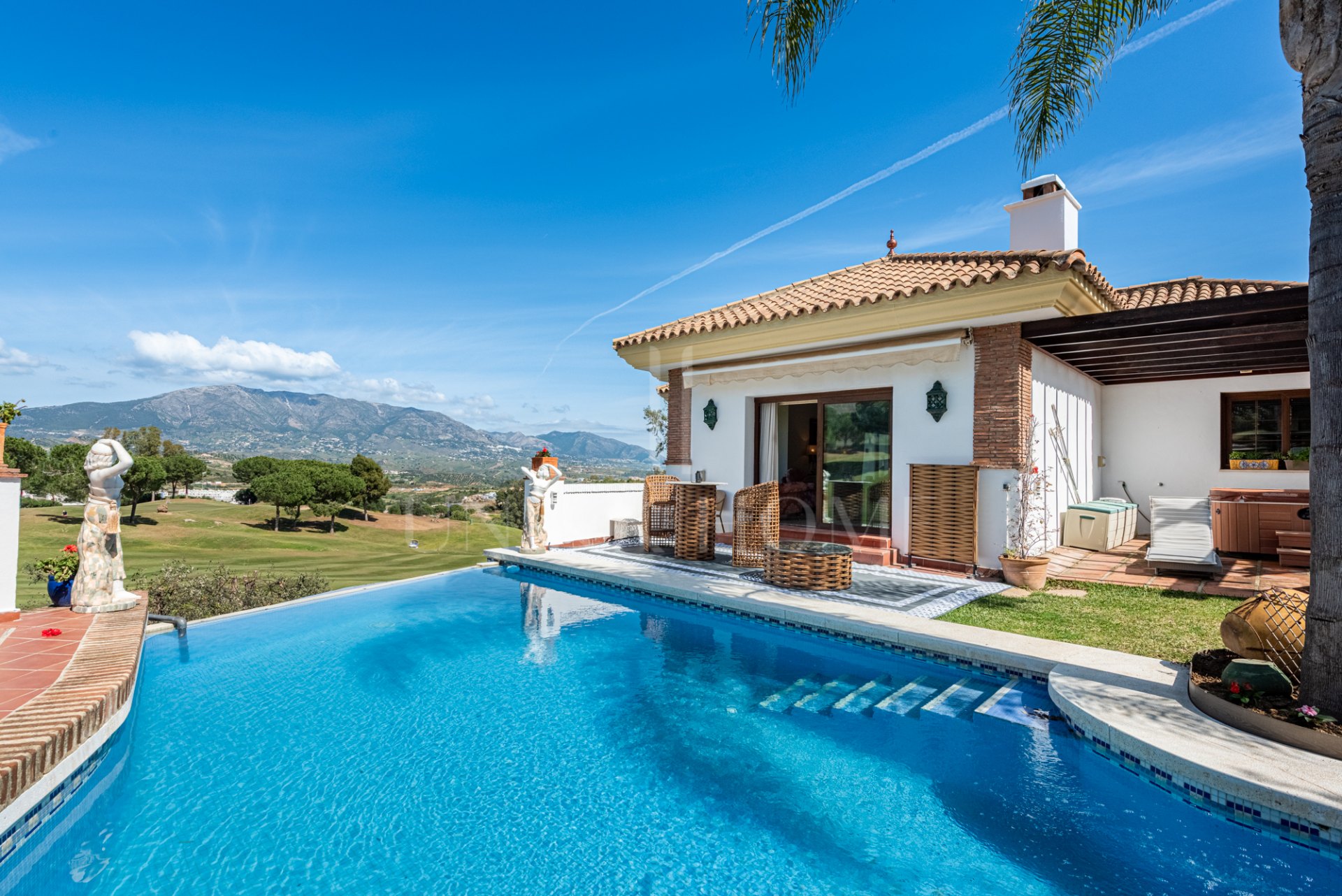 Villa en venta en La Cala Golf Resort, Mijas Costa