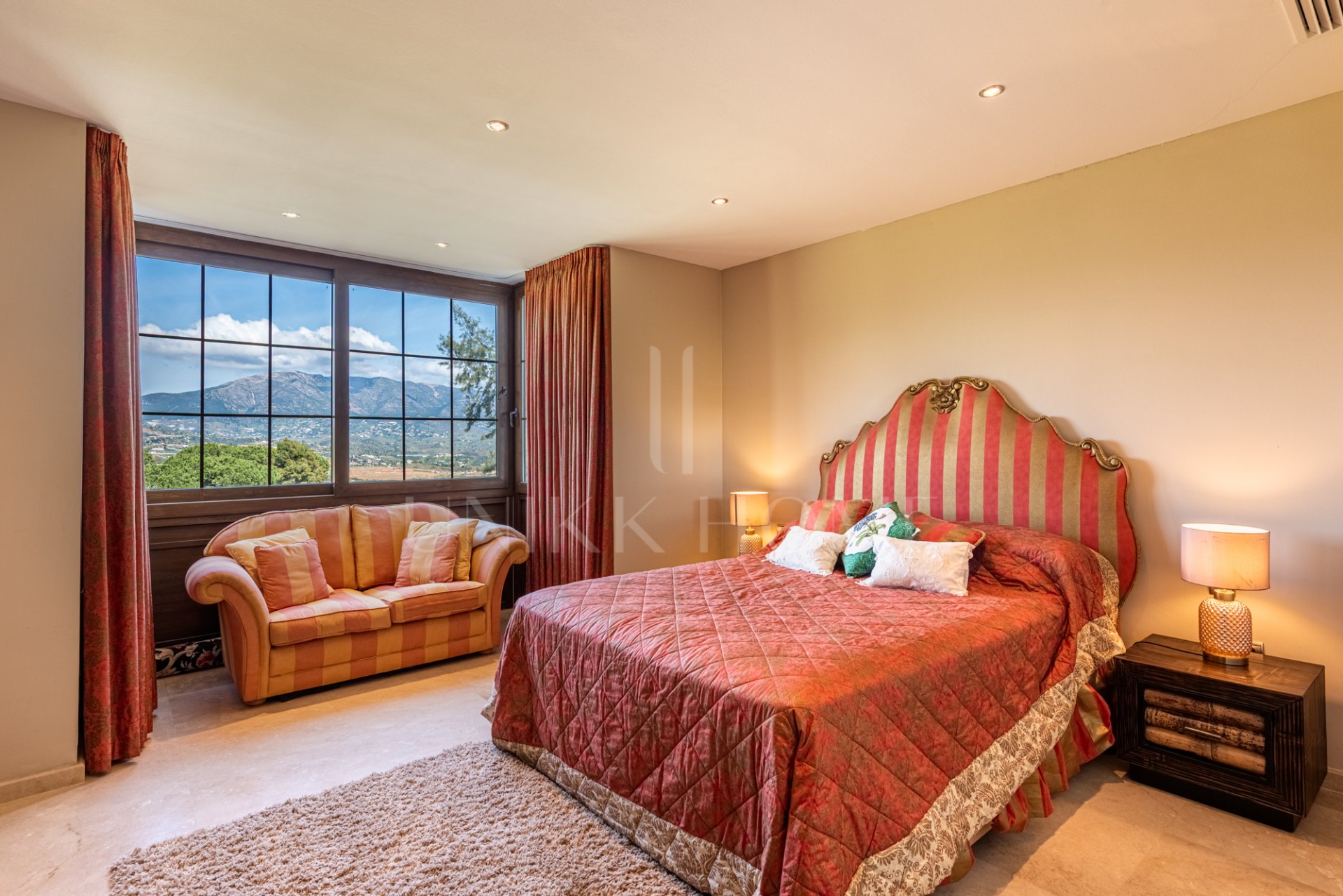 Villa en venta en La Cala Golf Resort, Mijas Costa