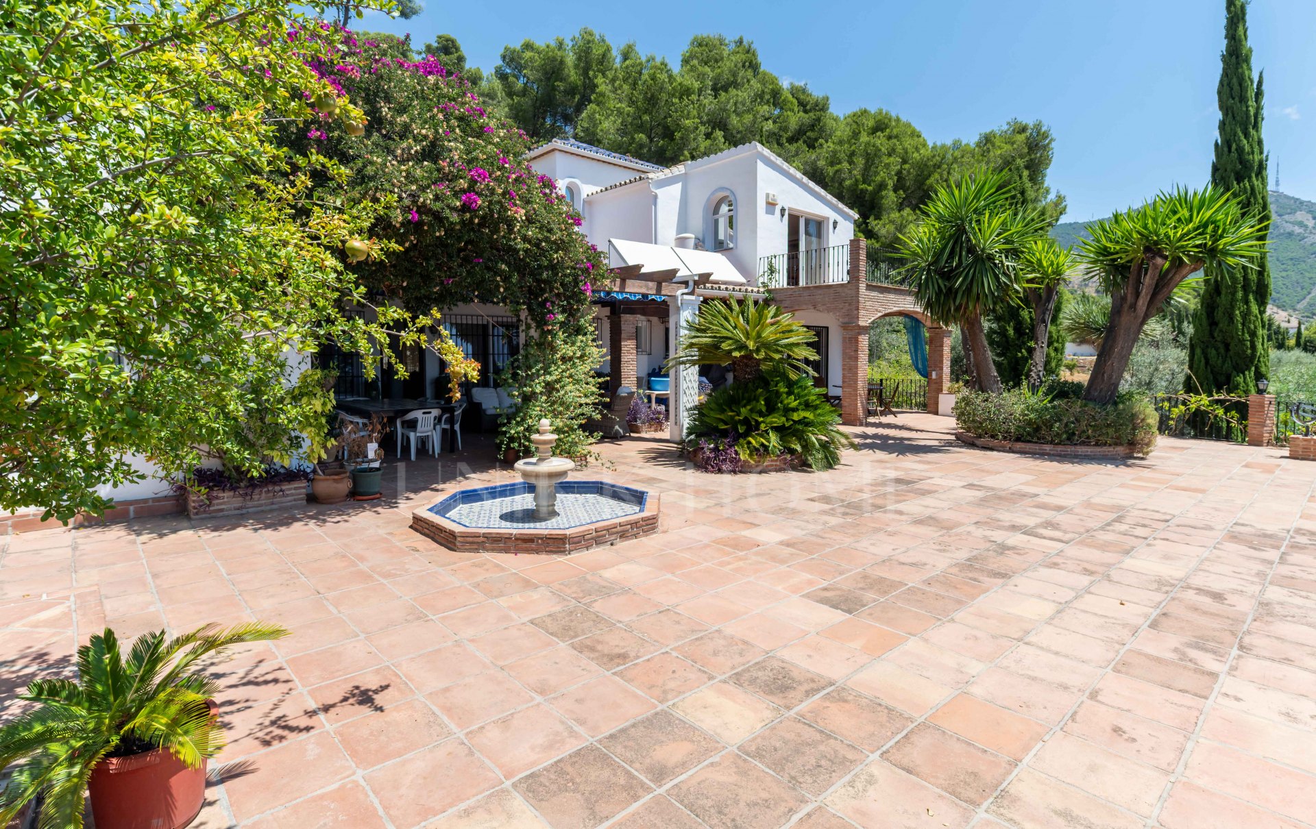 Rustic Andalusian Villa in Mijas pueblo with panoramic Sea and Mountain Views