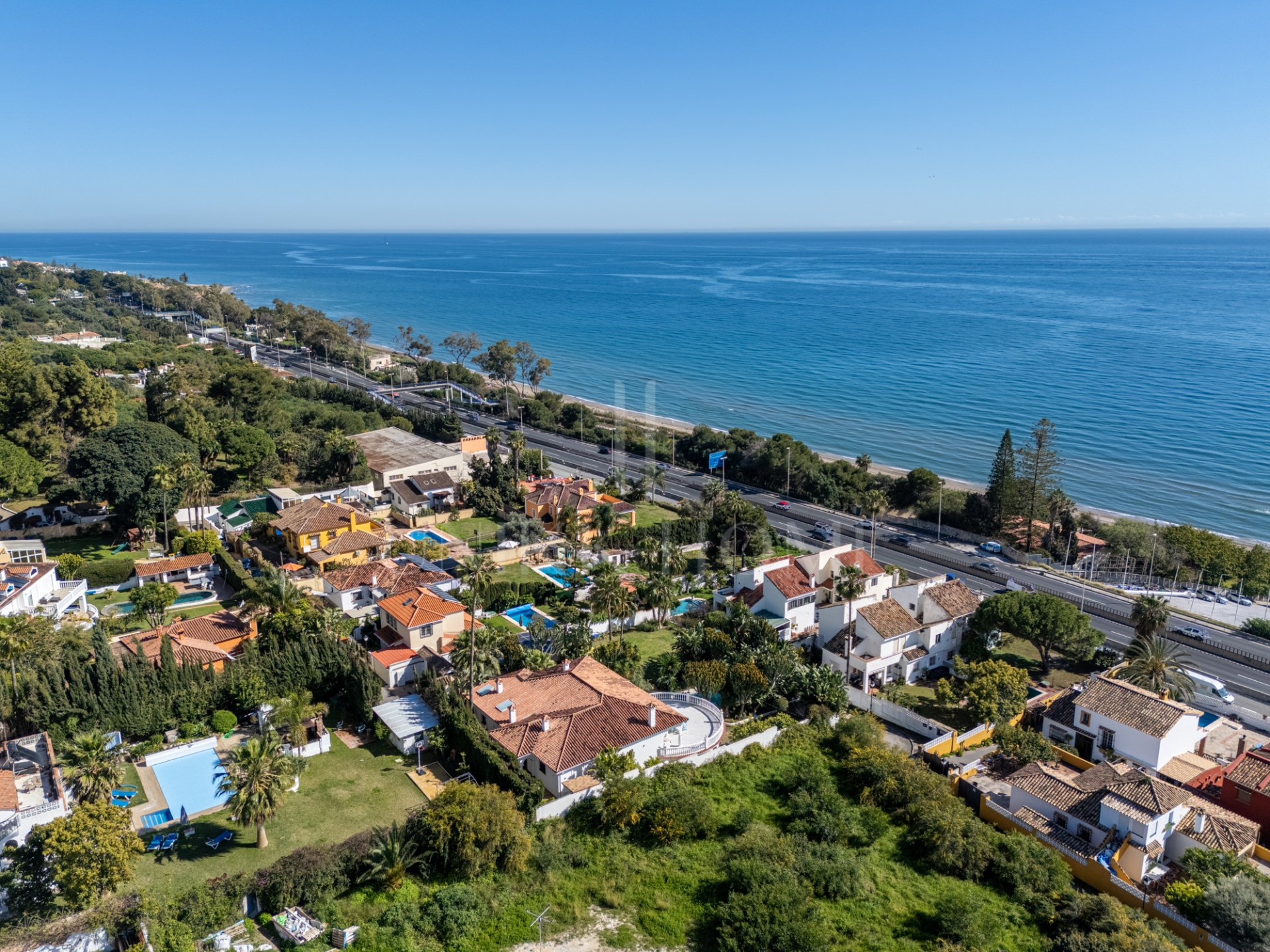 Completely Reconstructed Sea-View Villa with Tourist License – Marbella East