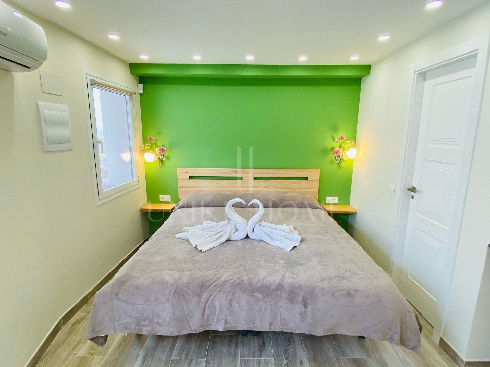 Completely Reconstructed Sea-View Villa with Tourist License – Marbella East