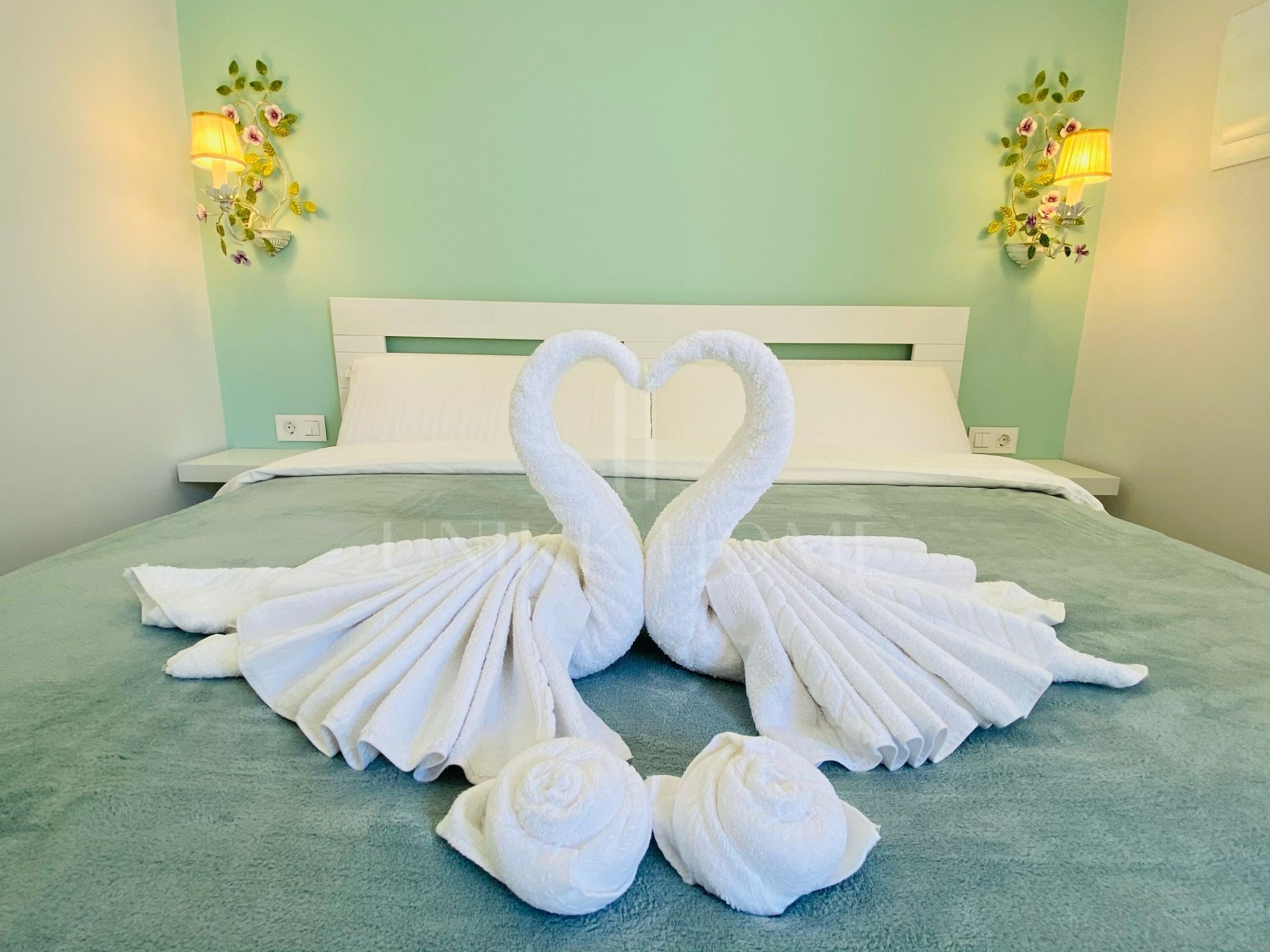 Completely Reconstructed Sea-View Villa with Tourist License – Marbella East