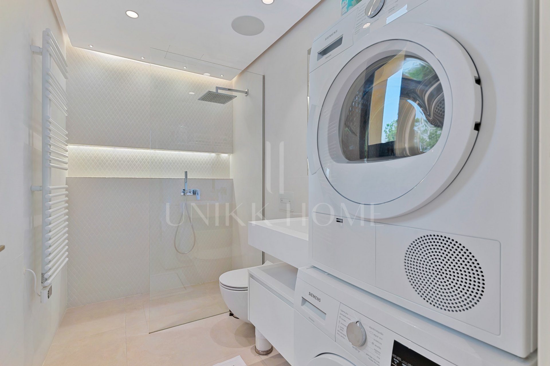 Atico dúplex en una ubicación privilegiada en Puerto Banus