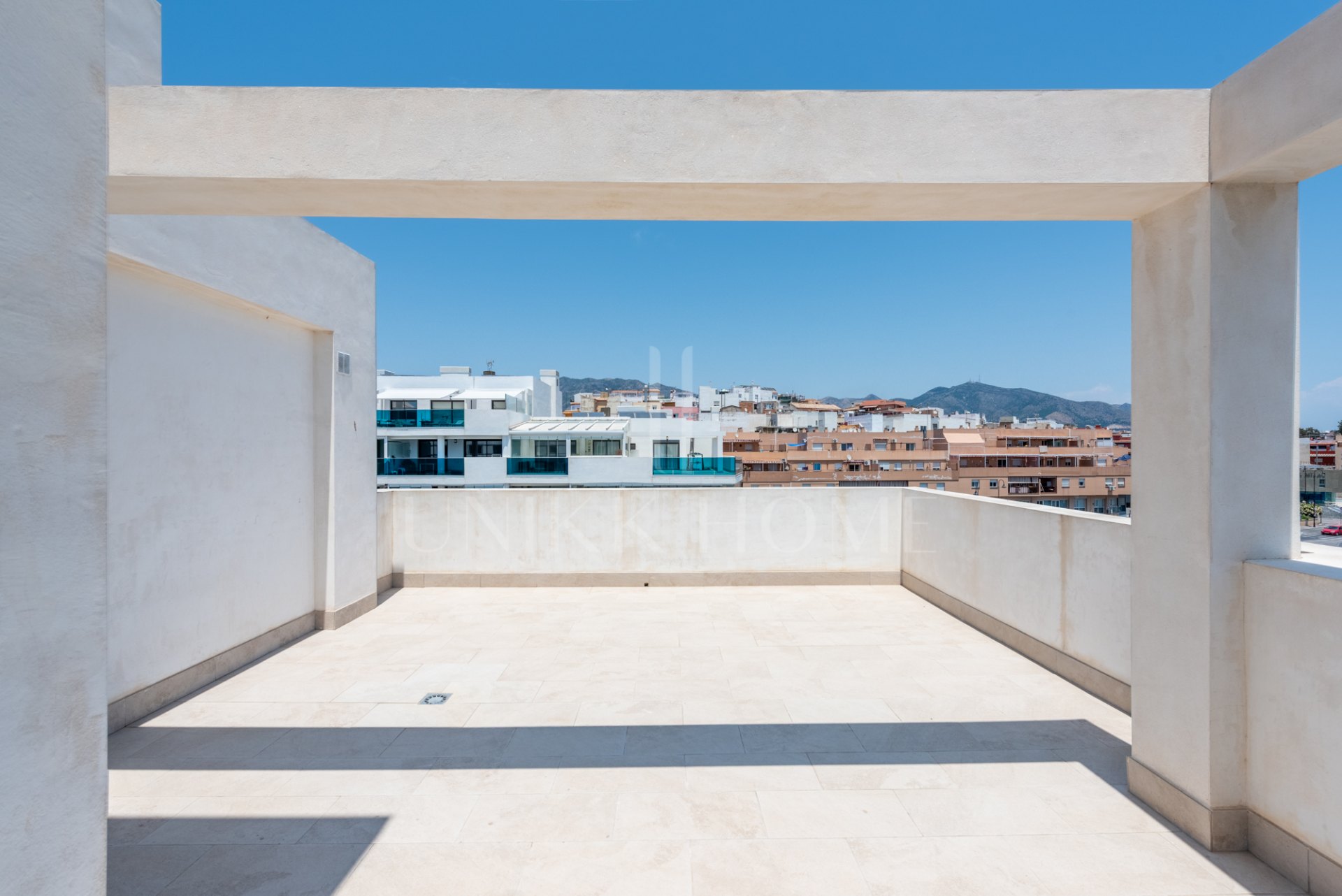 Penthouse in Mijas – Modern 3-Bedroom Home With 155 m² Roof Terrace and Stunning Views
