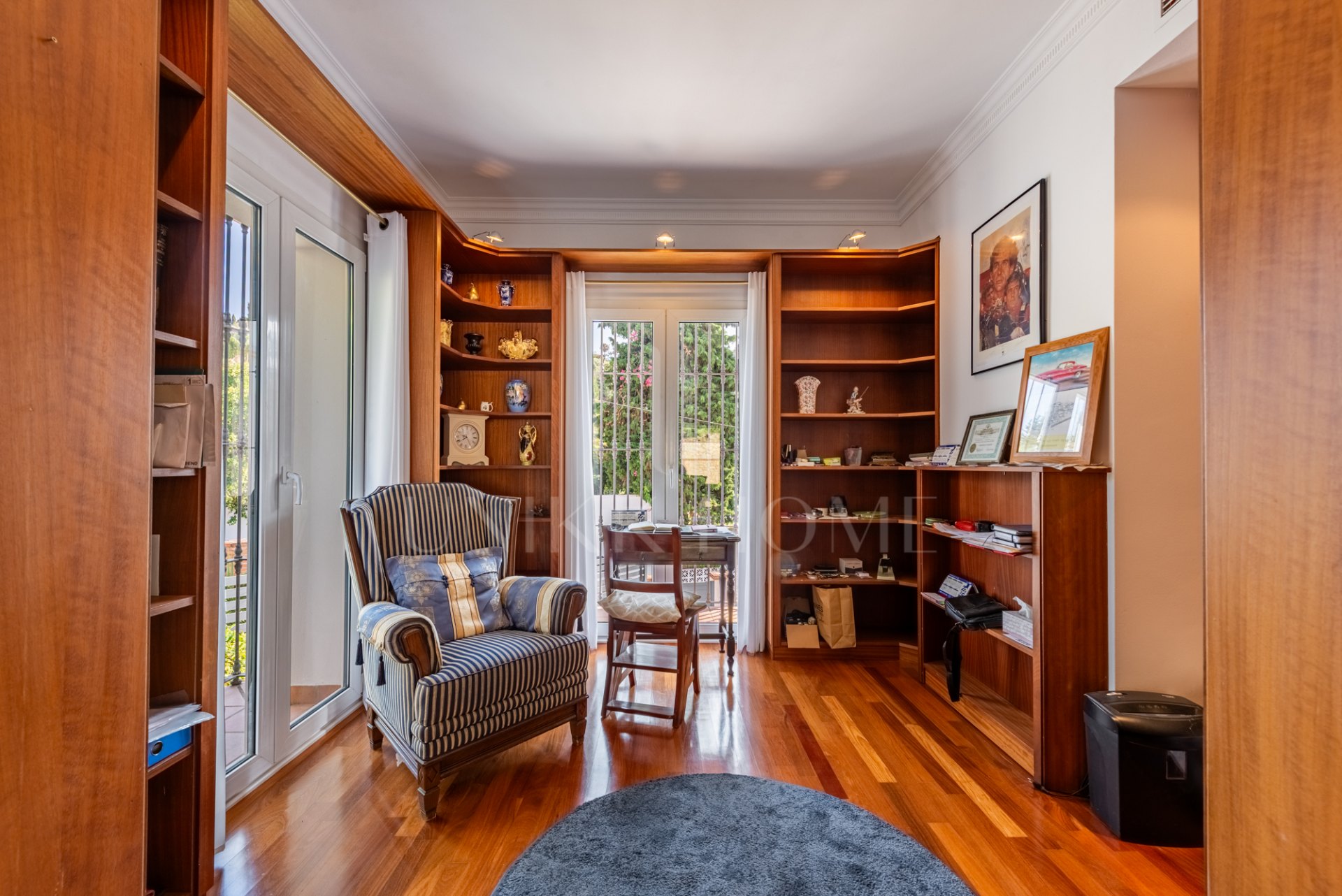 Elegante Villa de 6 Dormitorios en Sierrezuela – Un Refugio Familiar con Estilo y Carácter