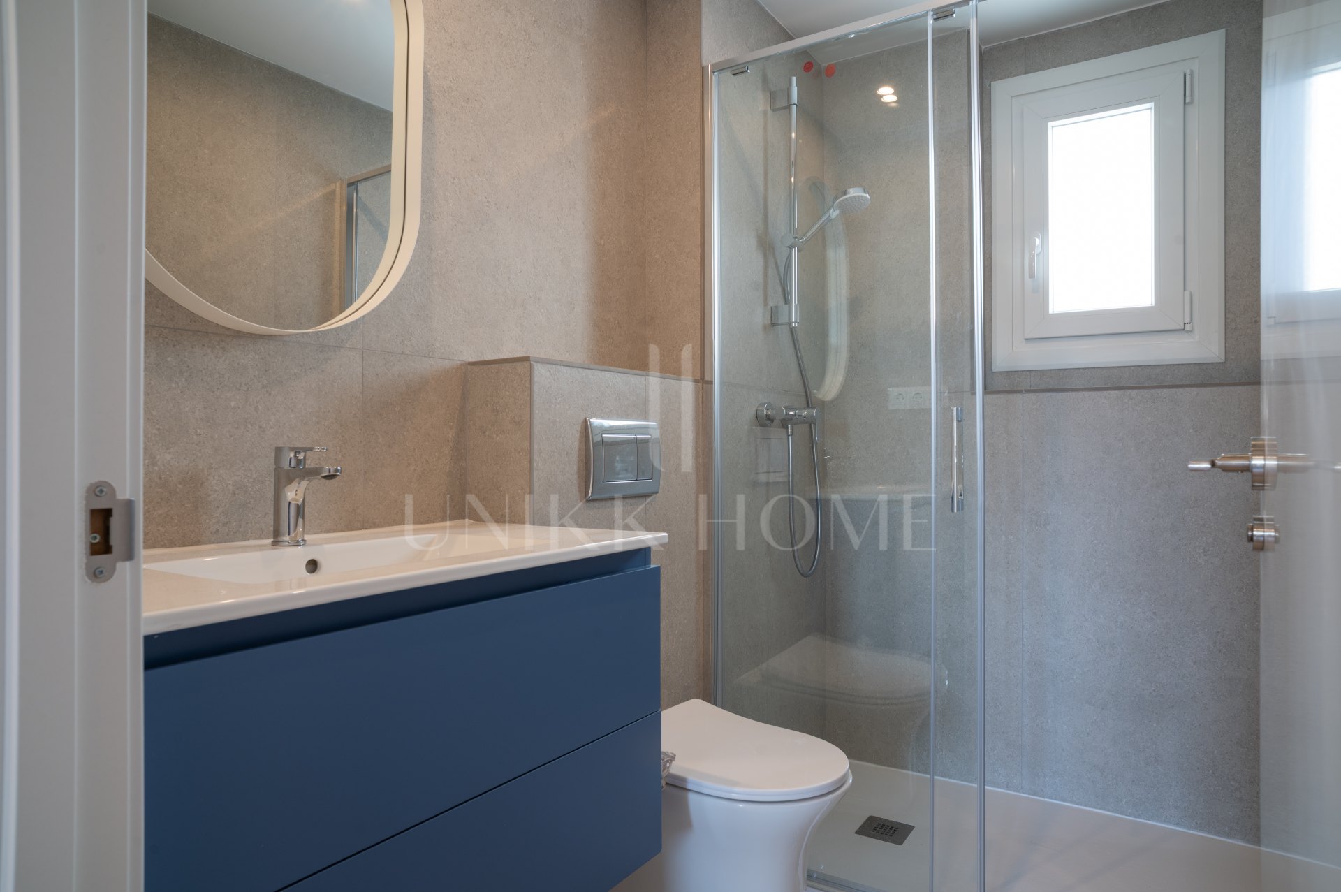 Fully Renovated 3-Bedroom Apartment in Los Boliches with parking and terrace