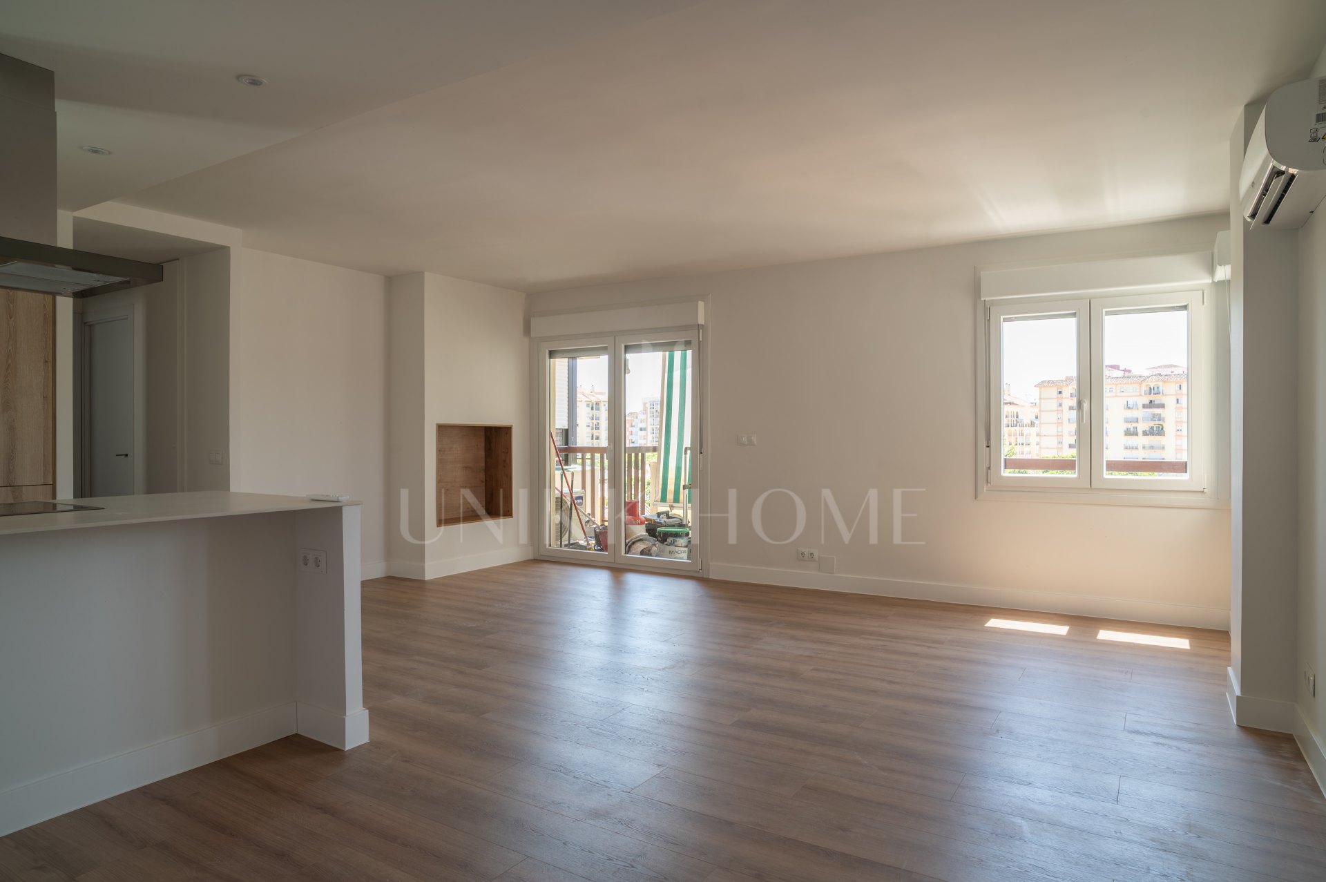 Fully Renovated 3-Bedroom Apartment in Los Boliches with parking and terrace