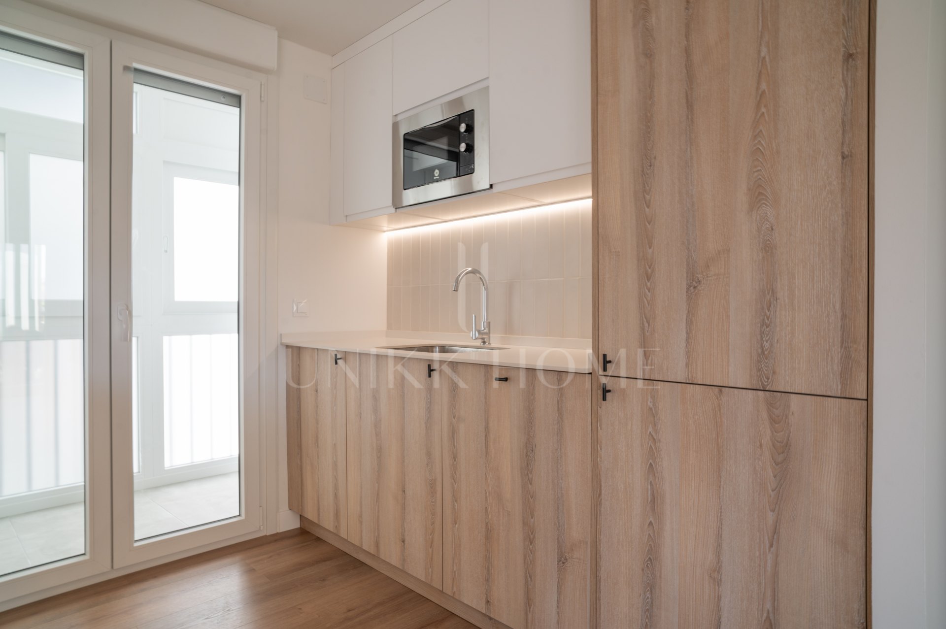 Fully Renovated 3-Bedroom Apartment in Los Boliches with parking and terrace