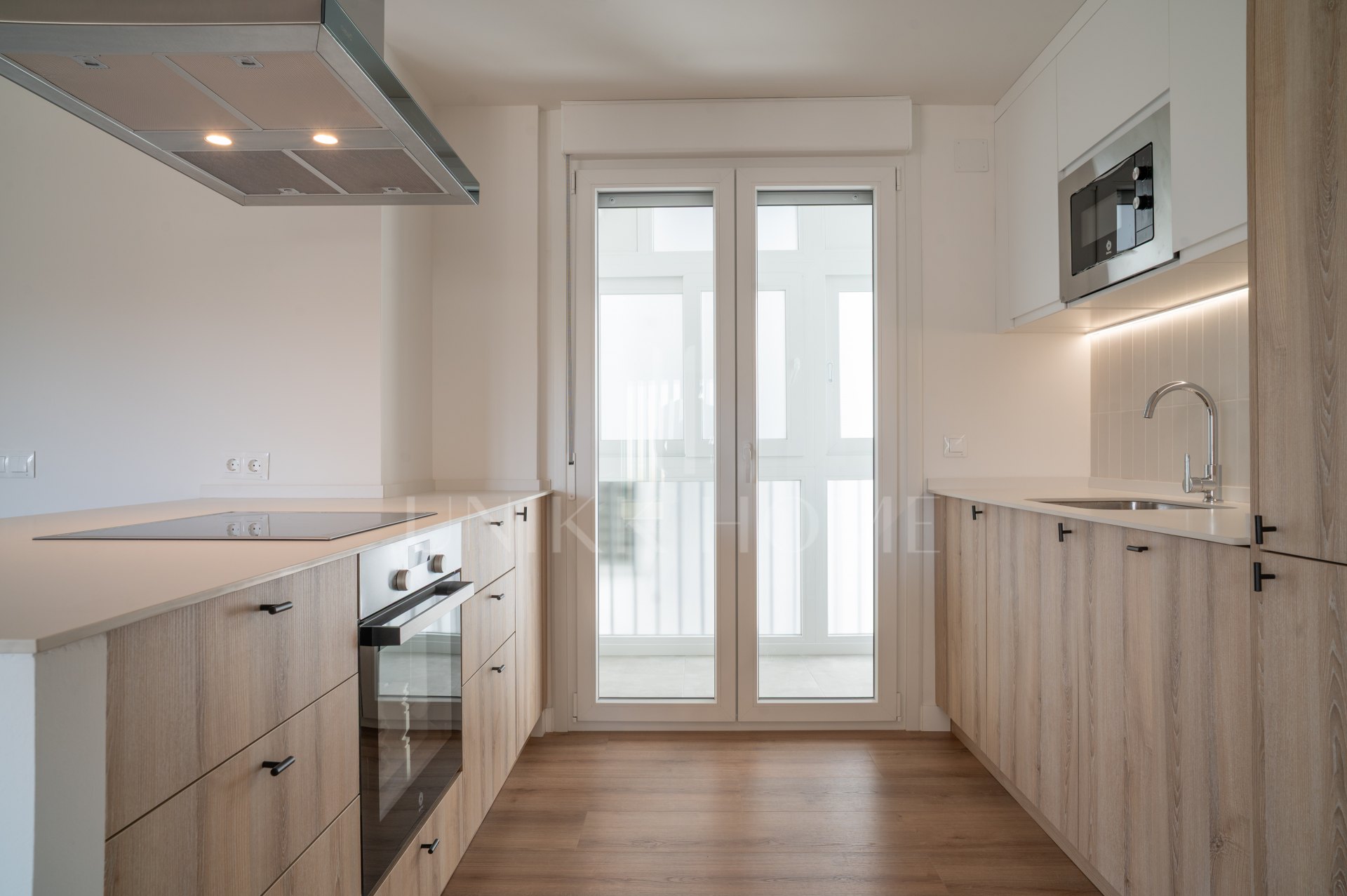 Fully Renovated 3-Bedroom Apartment in Los Boliches with parking and terrace