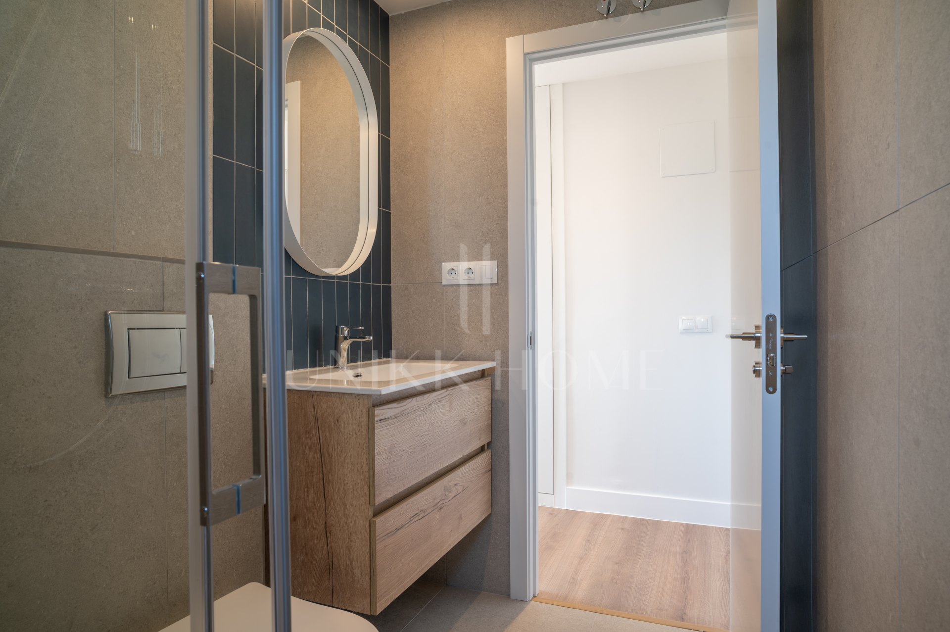 Fully Renovated 3-Bedroom Apartment in Los Boliches with parking and terrace