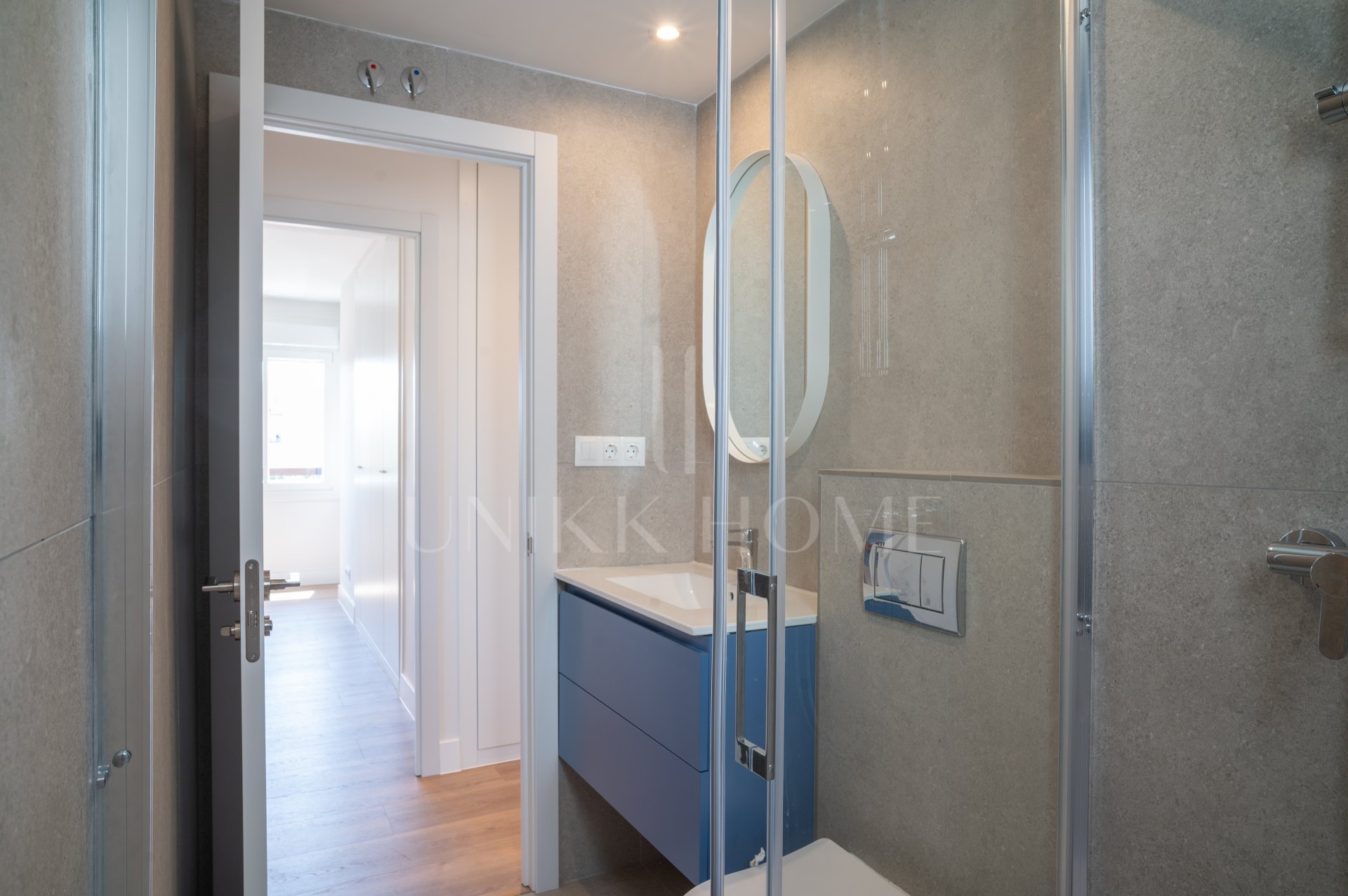 Fully Renovated 3-Bedroom Apartment in Los Boliches with parking and terrace