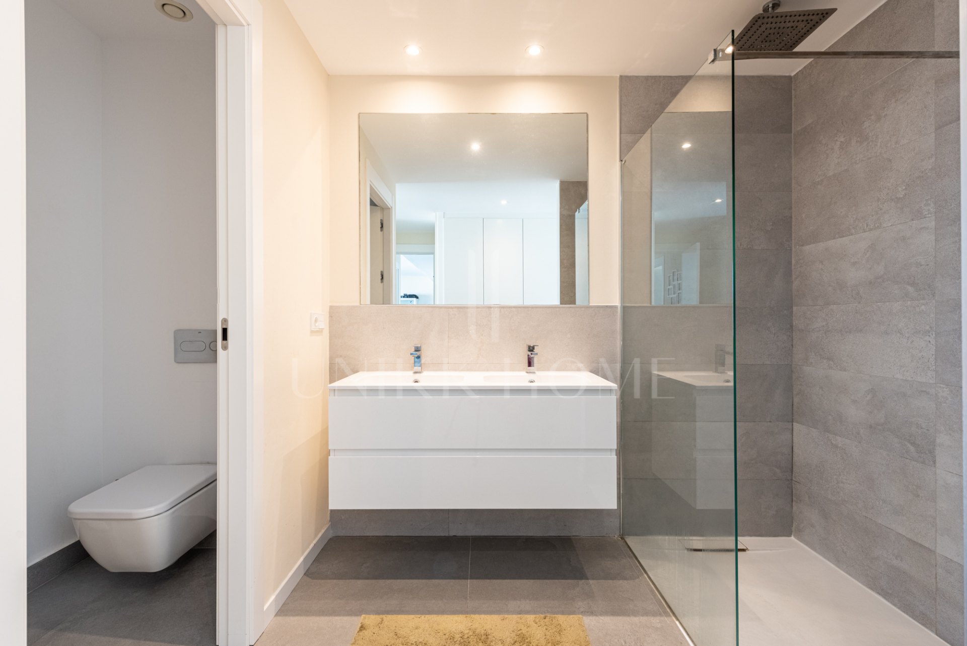 Modern Elegance with Sea and urban views over Fuengirola