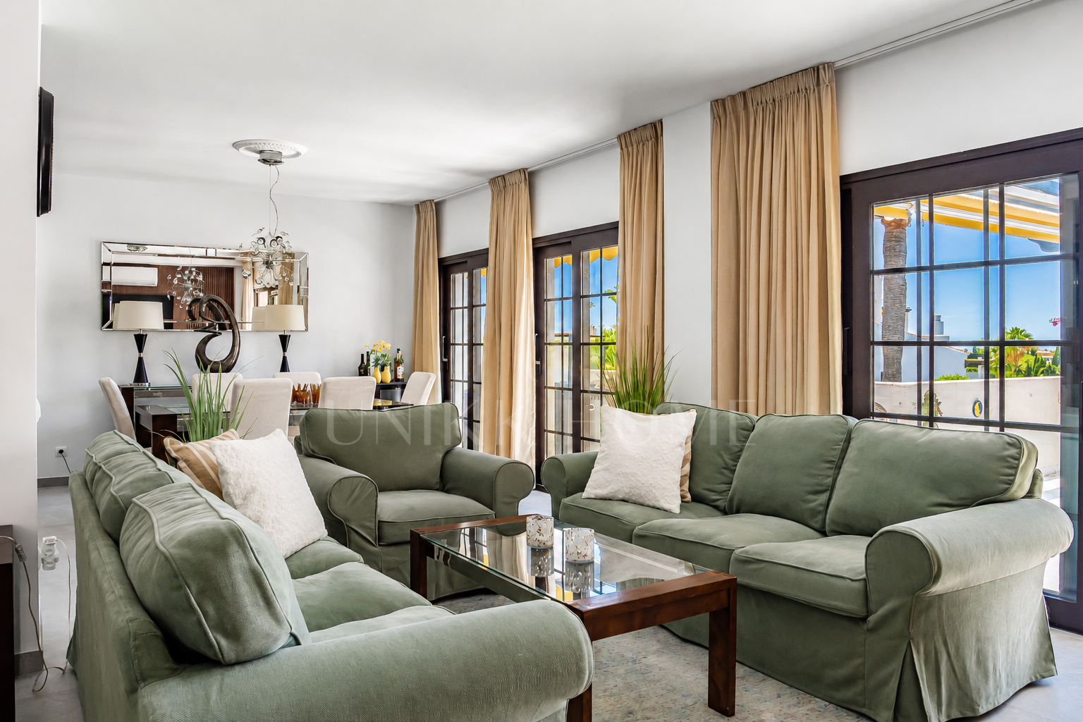 Apartamento reformado de 3 dormitorios con amplia terraza orientada al suroeste en Aldea Blanca