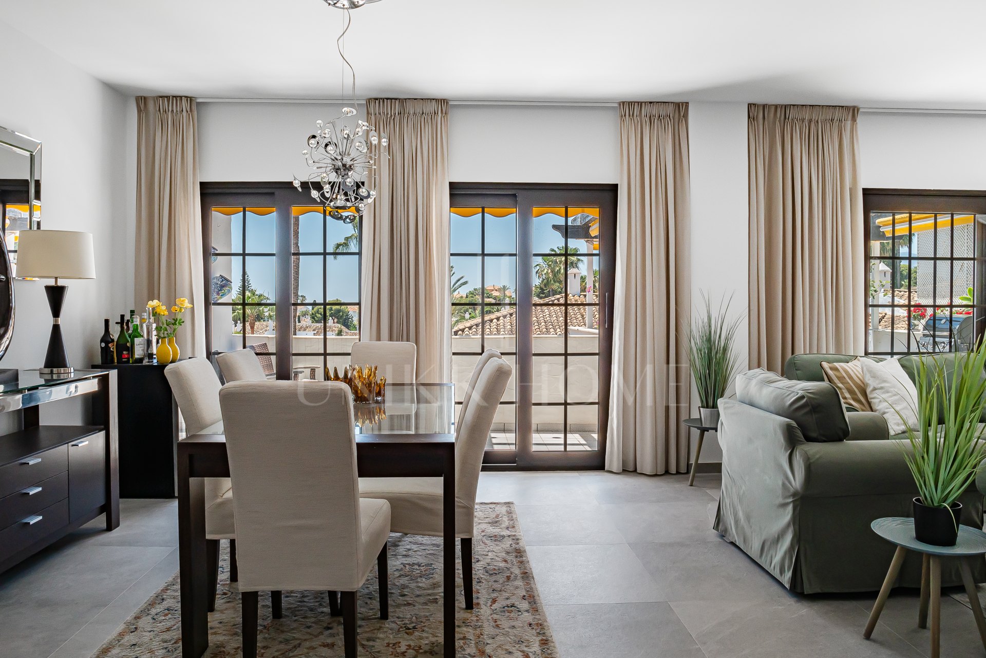 Apartamento reformado de 3 dormitorios con amplia terraza orientada al suroeste en Aldea Blanca