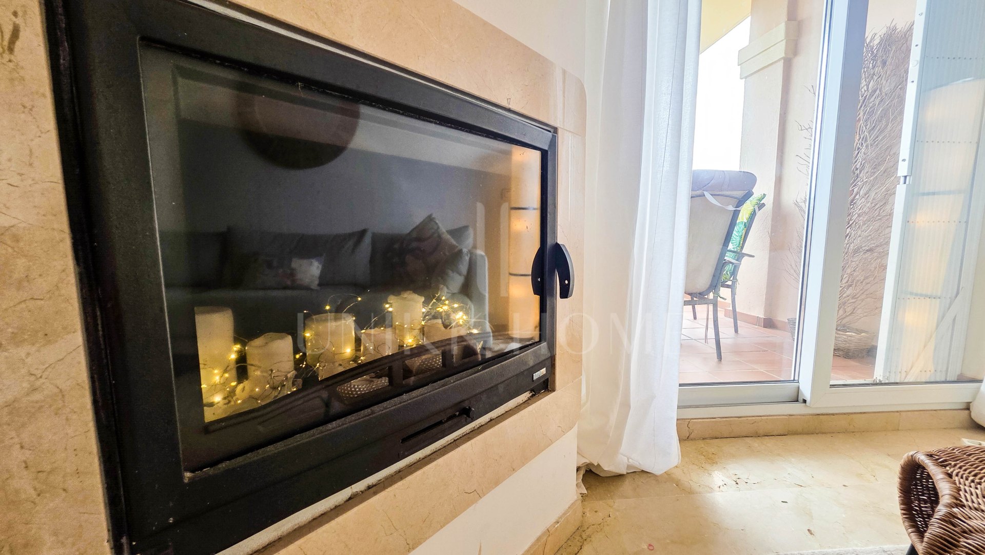 Apartamento en Planta Baja con Vistas Panorámicas y Dos Terrazas en La Duquesa